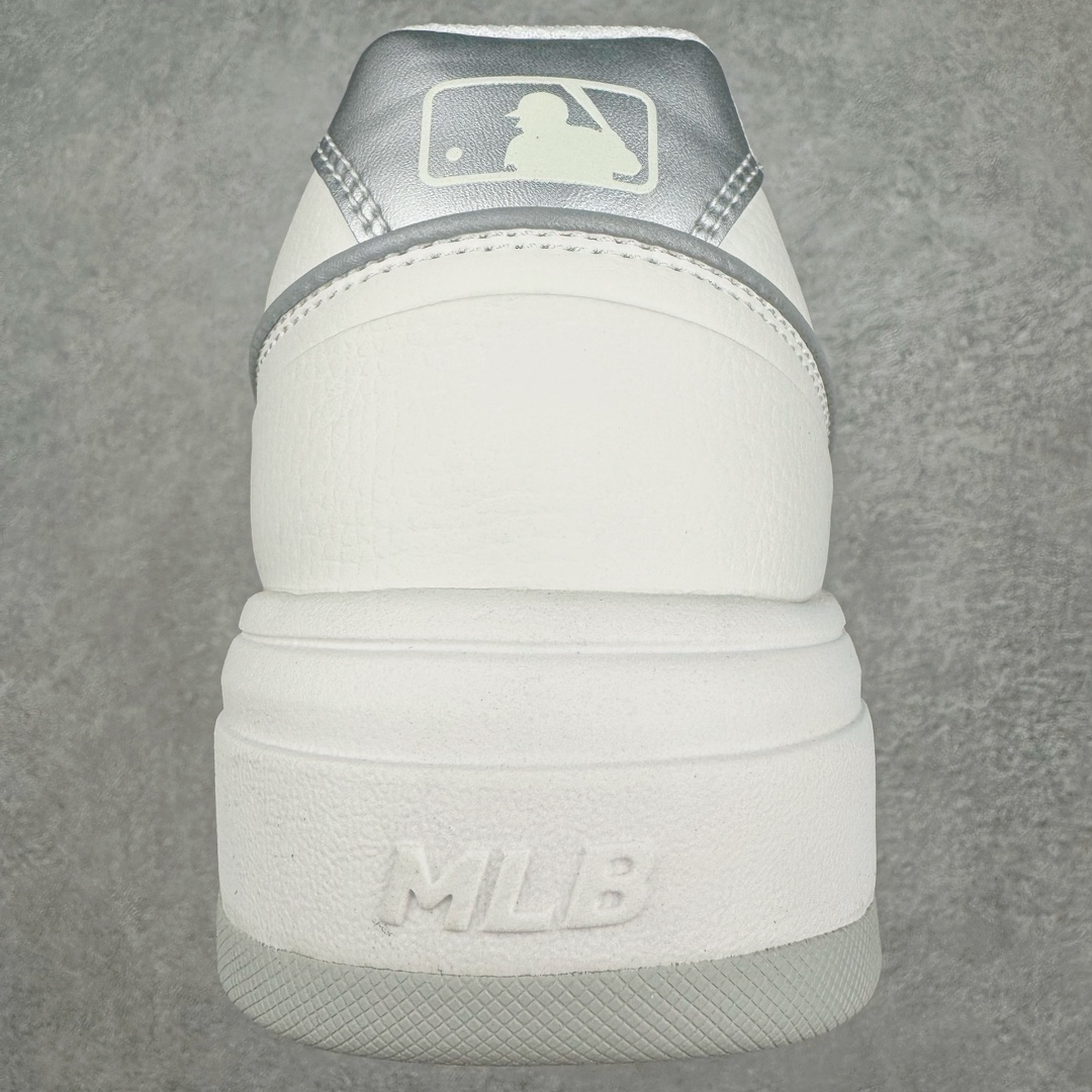 图片[8]-＃PB过验版 MLB Chunky Liner Basic 复古印花学长鞋系列低帮轻量增高厚底百搭休闲运动慢跑鞋板鞋 Korea韩国联名NY美国榄球纽约洋基队限定 目前可过轻松秒过各类鉴定 能操作的私聊 韩国代购专供 左脚内置NFC感应 区别市面贴纸假芯片 MLB专用菱形双针中底布 重点细节中底布带注胶孔 原厂NFC感应吊牌 支持鉴定 一个两位数 原盒原标 全套原楦原纸板原厂数据开发 中韩文保养标贴 绿色防霉片 平台代购专供 独家一比一RB+MD组合大底 高频后跟小人Logo精准对位立体饱满 正确网布加超迁鞋面 转印中底走线紧密 转印Logo工艺表层防刮不掉色 尺码：35 36 36.5 37.5 38 38.5 39 40 40.5 41 42 42.5 43 44 44.5 45-选品中心
