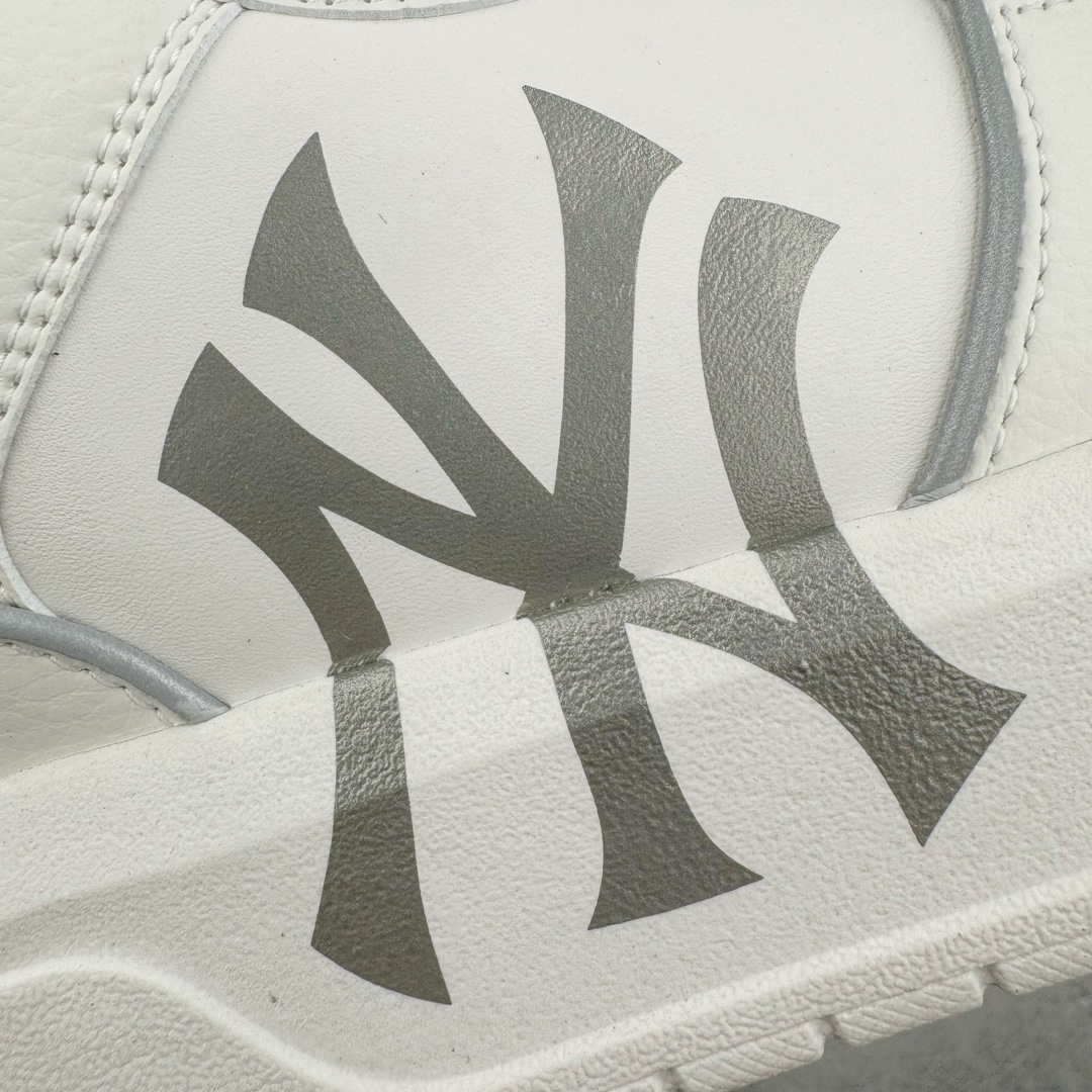 图片[12]-＃PB过验版 MLB Chunky Liner Basic 复古印花学长鞋系列低帮轻量增高厚底百搭休闲运动慢跑鞋板鞋 Korea韩国联名NY美国榄球纽约洋基队限定 目前可过轻松秒过各类鉴定 能操作的私聊 韩国代购专供 左脚内置NFC感应 区别市面贴纸假芯片 MLB专用菱形双针中底布 重点细节中底布带注胶孔 原厂NFC感应吊牌 支持鉴定 一个两位数 原盒原标 全套原楦原纸板原厂数据开发 中韩文保养标贴 绿色防霉片 平台代购专供 独家一比一RB+MD组合大底 高频后跟小人Logo精准对位立体饱满 正确网布加超迁鞋面 转印中底走线紧密 转印Logo工艺表层防刮不掉色 尺码：35 36 36.5 37.5 38 38.5 39 40 40.5 41 42 42.5 43 44 44.5 45-选品中心