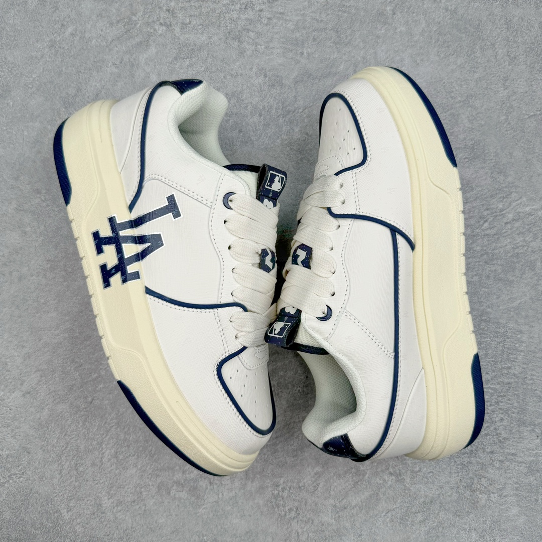 图片[3]-＃PB过验版 MLB Chunky Liner Basic 复古印花学长鞋系列低帮轻量增高厚底百搭休闲运动慢跑鞋板鞋 Korea韩国联名NY美国榄球纽约洋基队限定 目前可过轻松秒过各类鉴定 能操作的私聊 韩国代购专供 左脚内置NFC感应 区别市面贴纸假芯片 MLB专用菱形双针中底布 重点细节中底布带注胶孔 原厂NFC感应吊牌 支持鉴定 一个两位数 原盒原标 全套原楦原纸板原厂数据开发 中韩文保养标贴 绿色防霉片 平台代购专供 独家一比一RB+MD组合大底 高频后跟小人Logo精准对位立体饱满 正确网布加超迁鞋面 转印中底走线紧密 转印Logo工艺表层防刮不掉色 尺码：35 36 36.5 37.5 38 38.5 39 40 40.5 41 42 42.5 43 44 44.5 45-选品中心