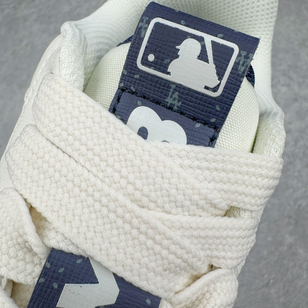 图片[11]-＃PB过验版 MLB Chunky Liner Basic 复古印花学长鞋系列低帮轻量增高厚底百搭休闲运动慢跑鞋板鞋 Korea韩国联名NY美国榄球纽约洋基队限定 目前可过轻松秒过各类鉴定 能操作的私聊 韩国代购专供 左脚内置NFC感应 区别市面贴纸假芯片 MLB专用菱形双针中底布 重点细节中底布带注胶孔 原厂NFC感应吊牌 支持鉴定 一个两位数 原盒原标 全套原楦原纸板原厂数据开发 中韩文保养标贴 绿色防霉片 平台代购专供 独家一比一RB+MD组合大底 高频后跟小人Logo精准对位立体饱满 正确网布加超迁鞋面 转印中底走线紧密 转印Logo工艺表层防刮不掉色 尺码：35 36 36.5 37.5 38 38.5 39 40 40.5 41 42 42.5 43 44 44.5 45-选品中心