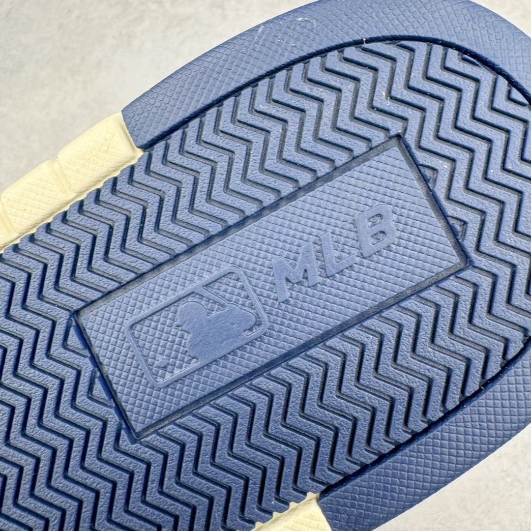 图片[15]-＃PB过验版 MLB Chunky Liner Basic 复古印花学长鞋系列低帮轻量增高厚底百搭休闲运动慢跑鞋板鞋 Korea韩国联名NY美国榄球纽约洋基队限定 目前可过轻松秒过各类鉴定 能操作的私聊 韩国代购专供 左脚内置NFC感应 区别市面贴纸假芯片 MLB专用菱形双针中底布 重点细节中底布带注胶孔 原厂NFC感应吊牌 支持鉴定 一个两位数 原盒原标 全套原楦原纸板原厂数据开发 中韩文保养标贴 绿色防霉片 平台代购专供 独家一比一RB+MD组合大底 高频后跟小人Logo精准对位立体饱满 正确网布加超迁鞋面 转印中底走线紧密 转印Logo工艺表层防刮不掉色 尺码：35 36 36.5 37.5 38 38.5 39 40 40.5 41 42 42.5 43 44 44.5 45-选品中心