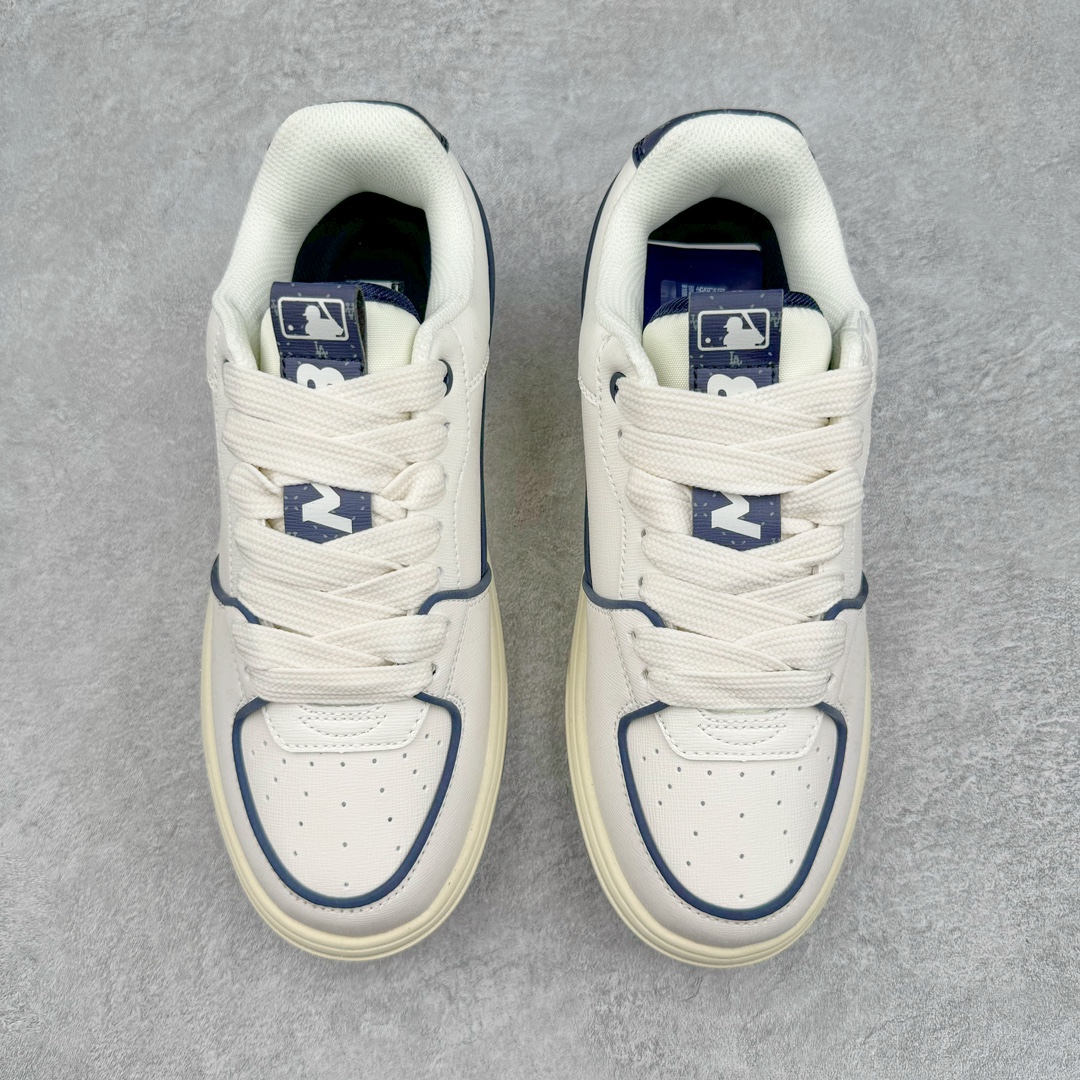 图片[2]-＃PB过验版 MLB Chunky Liner Basic 复古印花学长鞋系列低帮轻量增高厚底百搭休闲运动慢跑鞋板鞋 Korea韩国联名NY美国榄球纽约洋基队限定 目前可过轻松秒过各类鉴定 能操作的私聊 韩国代购专供 左脚内置NFC感应 区别市面贴纸假芯片 MLB专用菱形双针中底布 重点细节中底布带注胶孔 原厂NFC感应吊牌 支持鉴定 一个两位数 原盒原标 全套原楦原纸板原厂数据开发 中韩文保养标贴 绿色防霉片 平台代购专供 独家一比一RB+MD组合大底 高频后跟小人Logo精准对位立体饱满 正确网布加超迁鞋面 转印中底走线紧密 转印Logo工艺表层防刮不掉色 尺码：35 36 36.5 37.5 38 38.5 39 40 40.5 41 42 42.5 43 44 44.5 45-选品中心
