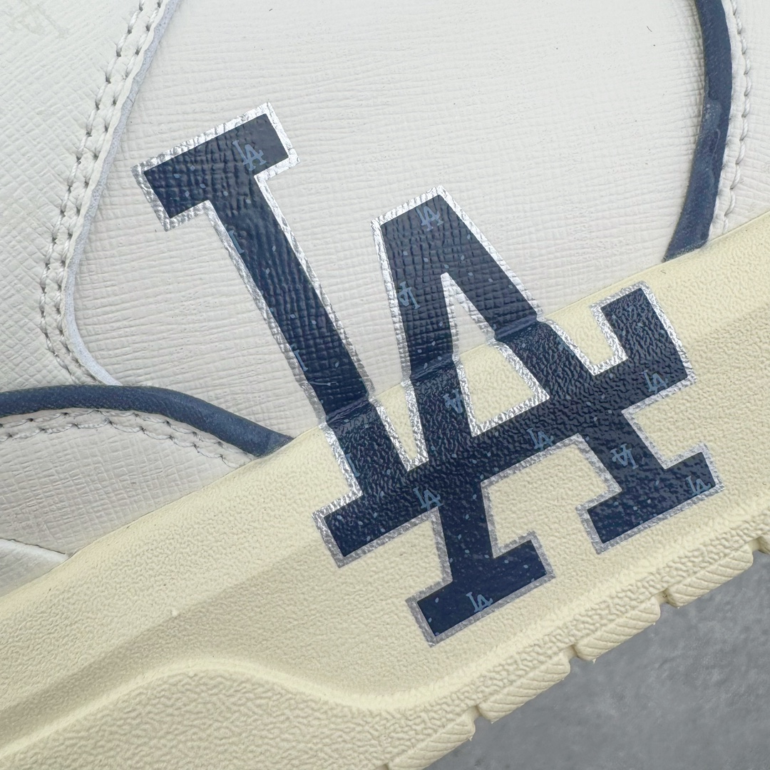 图片[13]-＃PB过验版 MLB Chunky Liner Basic 复古印花学长鞋系列低帮轻量增高厚底百搭休闲运动慢跑鞋板鞋 Korea韩国联名NY美国榄球纽约洋基队限定 目前可过轻松秒过各类鉴定 能操作的私聊 韩国代购专供 左脚内置NFC感应 区别市面贴纸假芯片 MLB专用菱形双针中底布 重点细节中底布带注胶孔 原厂NFC感应吊牌 支持鉴定 一个两位数 原盒原标 全套原楦原纸板原厂数据开发 中韩文保养标贴 绿色防霉片 平台代购专供 独家一比一RB+MD组合大底 高频后跟小人Logo精准对位立体饱满 正确网布加超迁鞋面 转印中底走线紧密 转印Logo工艺表层防刮不掉色 尺码：35 36 36.5 37.5 38 38.5 39 40 40.5 41 42 42.5 43 44 44.5 45-选品中心