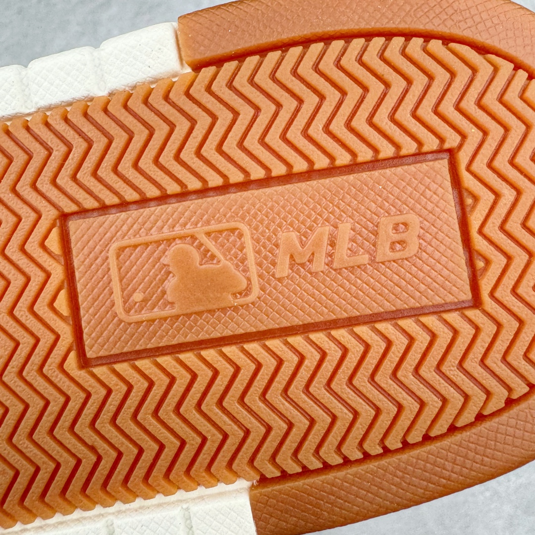 图片[15]-＃PB过验版 MLB Chunky Liner Basic 复古印花学长鞋系列低帮轻量增高厚底百搭休闲运动慢跑鞋板鞋 Korea韩国联名NY美国榄球纽约洋基队限定 目前可过轻松秒过各类鉴定 能操作的私聊 韩国代购专供 左脚内置NFC感应 区别市面贴纸假芯片 MLB专用菱形双针中底布 重点细节中底布带注胶孔 原厂NFC感应吊牌 支持鉴定 一个两位数 原盒原标 全套原楦原纸板原厂数据开发 中韩文保养标贴 绿色防霉片 平台代购专供 独家一比一RB+MD组合大底 高频后跟小人Logo精准对位立体饱满 正确网布加超迁鞋面 转印中底走线紧密 转印Logo工艺表层防刮不掉色 尺码：35 36 36.5 37.5 38 38.5 39 40 40.5 41 42 42.5 43 44 44.5 45-选品中心