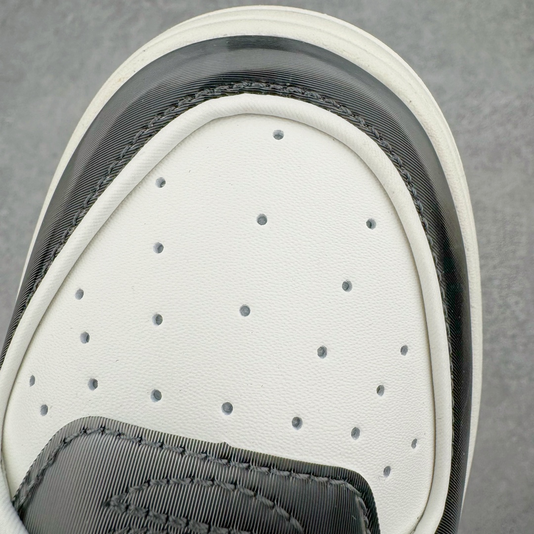 图片[11]-＃PB过验版 MLB Chunky Liner Basic 复古印花学长鞋系列低帮轻量增高厚底百搭休闲运动慢跑鞋板鞋 Korea韩国联名NY美国榄球纽约洋基队限定 目前可过轻松秒过各类鉴定 能操作的私聊 韩国代购专供 左脚内置NFC感应 区别市面贴纸假芯片 MLB专用菱形双针中底布 重点细节中底布带注胶孔 原厂NFC感应吊牌 支持鉴定 一个两位数 原盒原标 全套原楦原纸板原厂数据开发 中韩文保养标贴 绿色防霉片 平台代购专供 独家一比一RB+MD组合大底 高频后跟小人Logo精准对位立体饱满 正确网布加超迁鞋面 转印中底走线紧密 转印Logo工艺表层防刮不掉色 尺码：35 36 36.5 37.5 38 38.5 39 40 40.5 41 42 42.5 43 44 44.5 45-选品中心