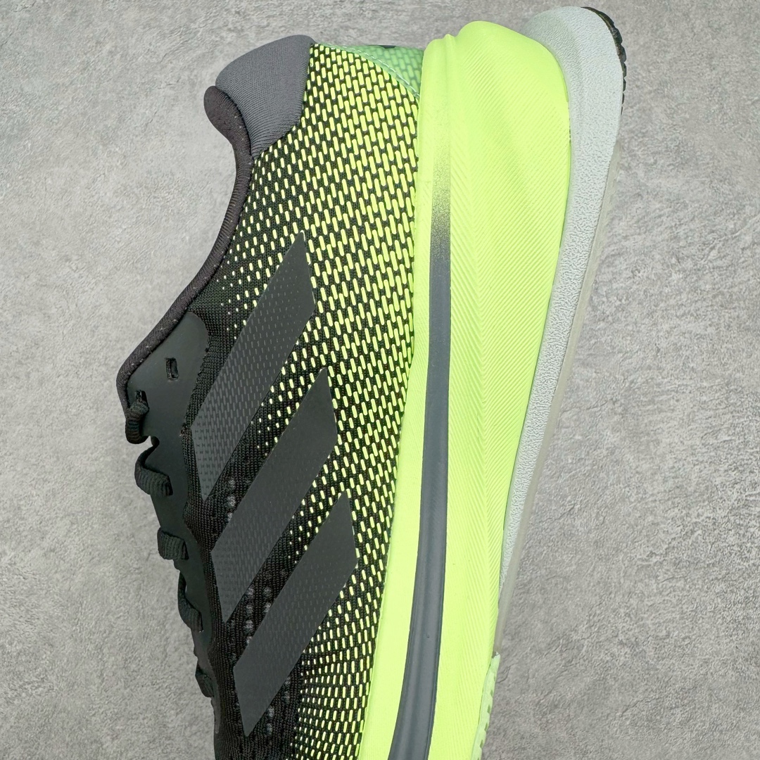 图片[7]-＃YG纯原 AD Supernova Rise 阿迪全新网面休闲长跑跑步鞋 IG5846 款鞋采用了Dreamstrike+ 中底 将缓冲材质与柔软的织物相结合 以最大限度地减少刺激性摩擦和慢跑后水泡的可能性 在美学方面 Supernova Rise 从自然和生物中汲取灵感 如深色底色和半绿色细节 尺码：36 36.5 37.5 38 38.5 39 40 40.5 41 42 42.5 43 44 44.5 45-选品中心