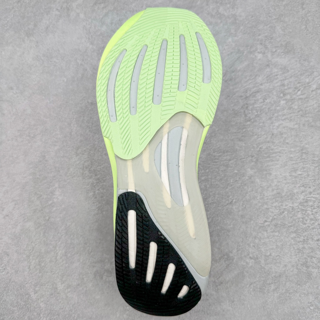 图片[9]-＃YG纯原 AD Supernova Rise 阿迪全新网面休闲长跑跑步鞋 IG5846 款鞋采用了Dreamstrike+ 中底 将缓冲材质与柔软的织物相结合 以最大限度地减少刺激性摩擦和慢跑后水泡的可能性 在美学方面 Supernova Rise 从自然和生物中汲取灵感 如深色底色和半绿色细节 尺码：36 36.5 37.5 38 38.5 39 40 40.5 41 42 42.5 43 44 44.5 45-选品中心