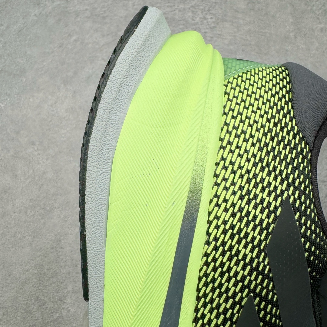 图片[14]-＃YG纯原 AD Supernova Rise 阿迪全新网面休闲长跑跑步鞋 IG5846 款鞋采用了Dreamstrike+ 中底 将缓冲材质与柔软的织物相结合 以最大限度地减少刺激性摩擦和慢跑后水泡的可能性 在美学方面 Supernova Rise 从自然和生物中汲取灵感 如深色底色和半绿色细节 尺码：36 36.5 37.5 38 38.5 39 40 40.5 41 42 42.5 43 44 44.5 45-选品中心