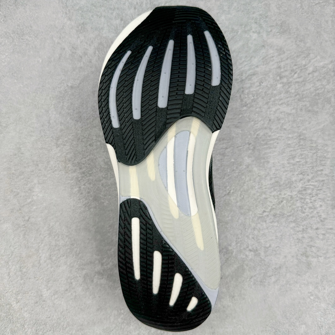 图片[9]-＃YG纯原 AD Supernova Rise 阿迪全新网面休闲长跑跑步鞋 IG5844 款鞋采用了Dreamstrike+ 中底 将缓冲材质与柔软的织物相结合 以最大限度地减少刺激性摩擦和慢跑后水泡的可能性 在美学方面 Supernova Rise 从自然和生物中汲取灵感 如深色底色和半绿色细节 尺码：36 36.5 37.5 38 38.5 39 40 40.5 41 42 42.5 43 44 44.5 45-选品中心