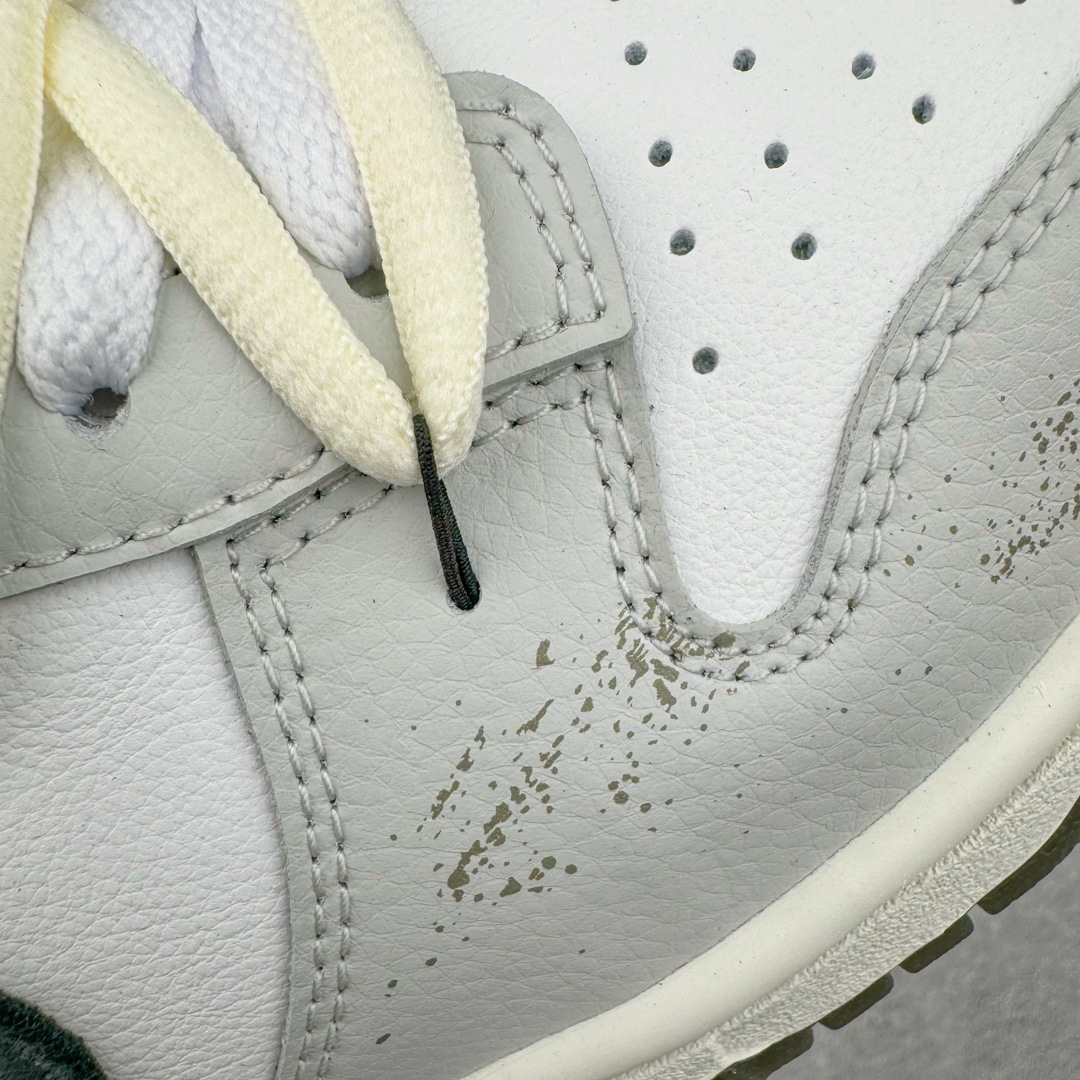 图片[20]-＃YC纯原福利 NK Dunk Low 灰色岛屿 FJ4188-100 定制系列天花板 无原鞋不开发 全系列得物原鞋一比一校对开发 配色持续更新中 终端对接 优势输出 全套原厂楦头原纸板数据档案倾力打造 原汁原味莞产 极致还原 圈内最强针车工艺 高端零售指定版 广东原厂配套原盒原标 鞋盒分三个尺码段 原厂冲刀 超高清洁度 全鞋零毛边皮料切割 采用原厂百宏鞋带以及原厂百宏织唛舌标 内标可供原厂几率过验 进口原装条纹中底布 四线拉帮白色点胶 原厂拉帮手法遵循公司 原厂电绣 极致还原 尺码：35.5 36 36.5 37.5 38 38.5 39 40 40.5 41 42 42.5 43 44 44.5 45 46 47.5-选品中心