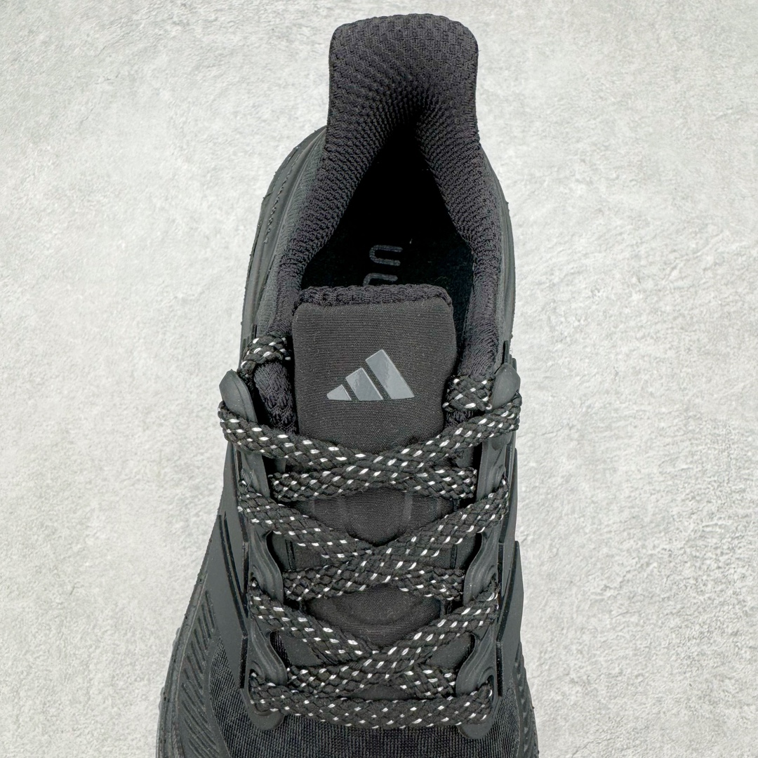 图片[5]-＃YG纯原 AD Ultra Boost Light UB2023 COLD.RDY 2.0 低帮袜套式针织透气缓震休闲运动慢跑鞋 IE1677 德国进口巴斯夫大底 全套原纸板楦头开发 原厂特供飞织面配套加持 确保原汁原味 完美呈现版型 一比一还原zp踩屎脚感 原档案底模数据 正确多层组合大底 辰元原厂针织代工 细节还原度极高 独家外贸特供开发至48.5 历经10年不断创新以科技重塑跑步推出全新超轻新科技跑鞋 力求为跑步添活力 搭载LIGHT BOOST中底的新鲜演绎 无论节奏快慢、距离长短 伴你活力畅跑 延续了该系列的设计语言 采用分区编织鞋面 鞋头处网眼孔洞更大 提升透气性 一体式鞋舌 避免运动中出现偏移 实现鞋脚一体性 鞋侧 TPU 材质 有效提供支撑性 镂空的设计 同时减轻整体重量 最明显的则是中底部分 不仅是厚度夸张 大家最熟悉的 Boost 材质终于迎来升级 减重 30% 带来更轻量化的上脚感受 尺码：36 36.5 37 38 38.5 39 40-选品中心