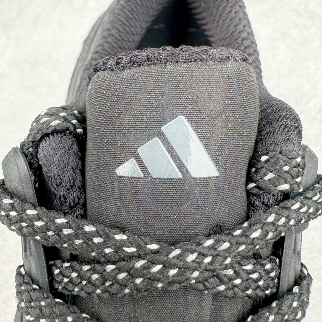 图片[11]-＃YG纯原 AD Ultra Boost Light UB2023 COLD.RDY 2.0 低帮袜套式针织透气缓震休闲运动慢跑鞋 IE1677 德国进口巴斯夫大底 全套原纸板楦头开发 原厂特供飞织面配套加持 确保原汁原味 完美呈现版型 一比一还原zp踩屎脚感 原档案底模数据 正确多层组合大底 辰元原厂针织代工 细节还原度极高 独家外贸特供开发至48.5 历经10年不断创新以科技重塑跑步推出全新超轻新科技跑鞋 力求为跑步添活力 搭载LIGHT BOOST中底的新鲜演绎 无论节奏快慢、距离长短 伴你活力畅跑 延续了该系列的设计语言 采用分区编织鞋面 鞋头处网眼孔洞更大 提升透气性 一体式鞋舌 避免运动中出现偏移 实现鞋脚一体性 鞋侧 TPU 材质 有效提供支撑性 镂空的设计 同时减轻整体重量 最明显的则是中底部分 不仅是厚度夸张 大家最熟悉的 Boost 材质终于迎来升级 减重 30% 带来更轻量化的上脚感受 尺码：36 36.5 37 38 38.5 39 40-选品中心