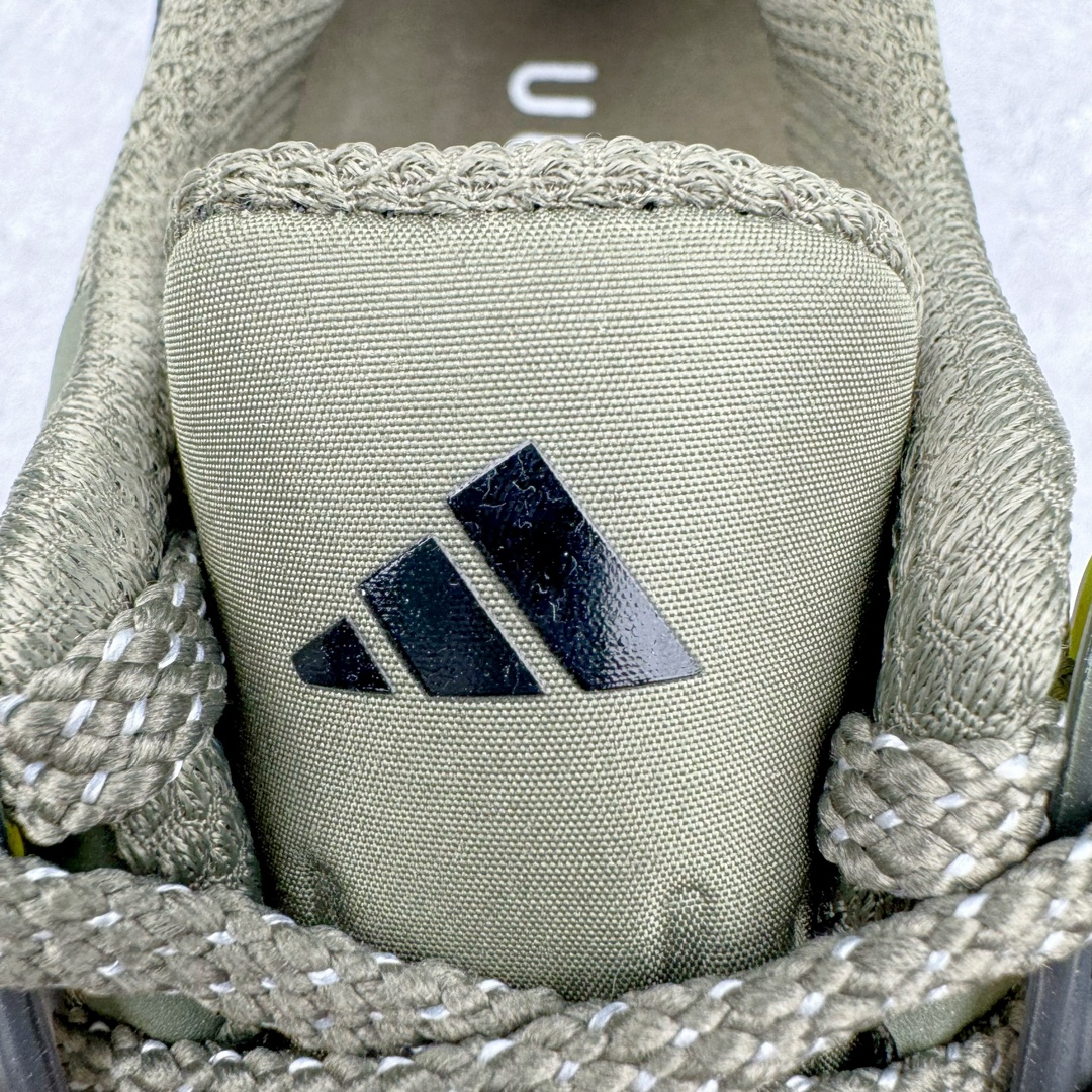 图片[16]-＃YG纯原 AD Ultra Boost Light UB2023 COLD.RDY 2.0 低帮袜套式针织透气缓震休闲运动慢跑鞋 IE6530 德国进口巴斯夫大底 全套原纸板楦头开发 原厂特供飞织面配套加持 确保原汁原味 完美呈现版型 一比一还原zp踩屎脚感 原档案底模数据 正确多层组合大底 辰元原厂针织代工 细节还原度极高 独家外贸特供开发至48.5 历经10年不断创新以科技重塑跑步推出全新超轻新科技跑鞋 力求为跑步添活力 搭载LIGHT BOOST中底的新鲜演绎 无论节奏快慢、距离长短 伴你活力畅跑 延续了该系列的设计语言 采用分区编织鞋面 鞋头处网眼孔洞更大 提升透气性 一体式鞋舌 避免运动中出现偏移 实现鞋脚一体性 鞋侧 TPU 材质 有效提供支撑性 镂空的设计 同时减轻整体重量 最明显的则是中底部分 不仅是厚度夸张 大家最熟悉的 Boost 材质终于迎来升级 减重 30% 带来更轻量化的上脚感受 尺码：39 40 40.5 41 42 42.5 43 44 44.5 45-选品中心