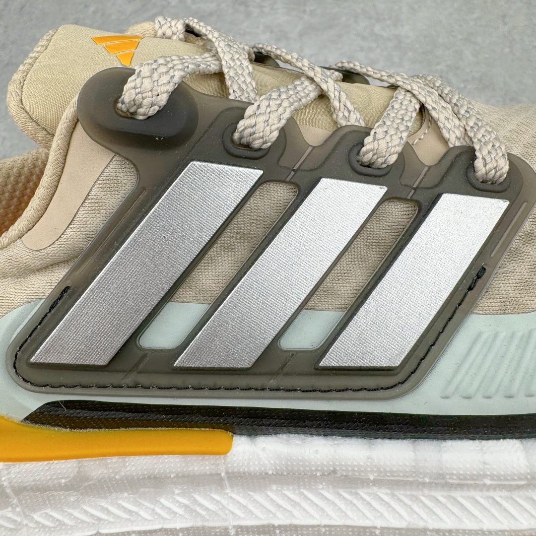 图片[12]-＃YG纯原 AD Ultra Boost Light UB2023 COLD.RDY 2.0 低帮袜套式针织透气缓震休闲运动慢跑鞋 IE1674 德国进口巴斯夫大底 全套原纸板楦头开发 原厂特供飞织面配套加持 确保原汁原味 完美呈现版型 一比一还原zp踩屎脚感 原档案底模数据 正确多层组合大底 辰元原厂针织代工 细节还原度极高 独家外贸特供开发至48.5 历经10年不断创新以科技重塑跑步推出全新超轻新科技跑鞋 力求为跑步添活力 搭载LIGHT BOOST中底的新鲜演绎 无论节奏快慢、距离长短 伴你活力畅跑 延续了该系列的设计语言 采用分区编织鞋面 鞋头处网眼孔洞更大 提升透气性 一体式鞋舌 避免运动中出现偏移 实现鞋脚一体性 鞋侧 TPU 材质 有效提供支撑性 镂空的设计 同时减轻整体重量 最明显的则是中底部分 不仅是厚度夸张 大家最熟悉的 Boost 材质终于迎来升级 减重 30% 带来更轻量化的上脚感受 尺码：39 40 40.5 41 42 42.5 43 44 44.5 45-选品中心