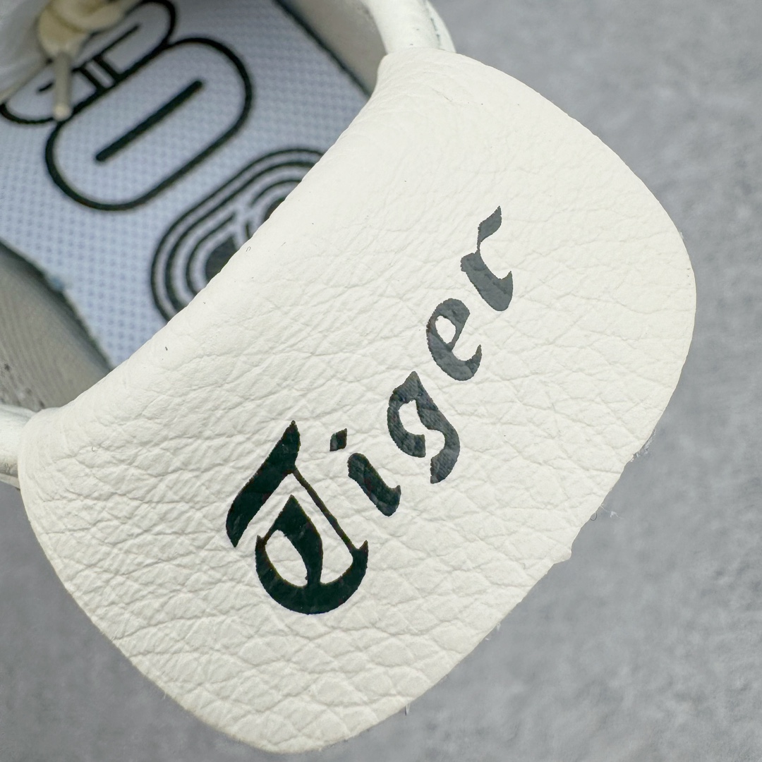 图片[11]-＃HK纯原 Asics Onitsuka Tiger MEXICO 66 亚瑟士鬼冢虎复古经典板鞋 市场最强版本 头层小羊皮加持 海外订单工厂出品 超成熟稳定的做工品控 原装全套纸板楦头开发 原汁原味 完美呈现版型 私模正确鞋底咬花纹路 一比一鞋头弧度高度鞋身弧度 绝不口嗨 细节品控鞋型随意秒杀市面 原档咬花纹路私模大底 一个单元有六个三角形 总体形拼接呈现花瓣状 官方四联吊牌 原装Ortholite轻量化鞋垫 原盒原配 质保卡 说明书 钢印防尘纸 纸板中底带钢印 乳胶组合鞋垫 支持全方位的对比专柜 产品从款式颜色造型上体现出追求舒适和细节的完美 鞋类更是推崇手工制作的严谨与完美 融舒适性与可穿性的设计风格 注重细节的完美和别致魅力 既保持稳重 又不失轻松的时尚感 尺码：36 37 37.5 38 39 39.5 40 40.5 41.5 42 42.5 43.5 44 45 46-选品中心