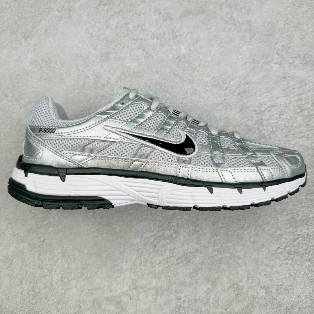 NK P-6000 系列低帮复古老爹风休闲运动舒适慢跑鞋 FB9876-101 融合 Pegasus 过往运动鞋设计 助力 21 世纪早期跑步运动跃升时尚新高度 采用透气网眼布、运动风格线条和耐穿覆面 兼具吸睛外观和舒适感受 中底泡绵以田径赛道为灵感 打造厚实设计 缔造出众缓震性能 尺码：36 36.5 37.5 38 38.5 39 40 40.5 41 42 42.5 43 44 44.5 45-选品中心