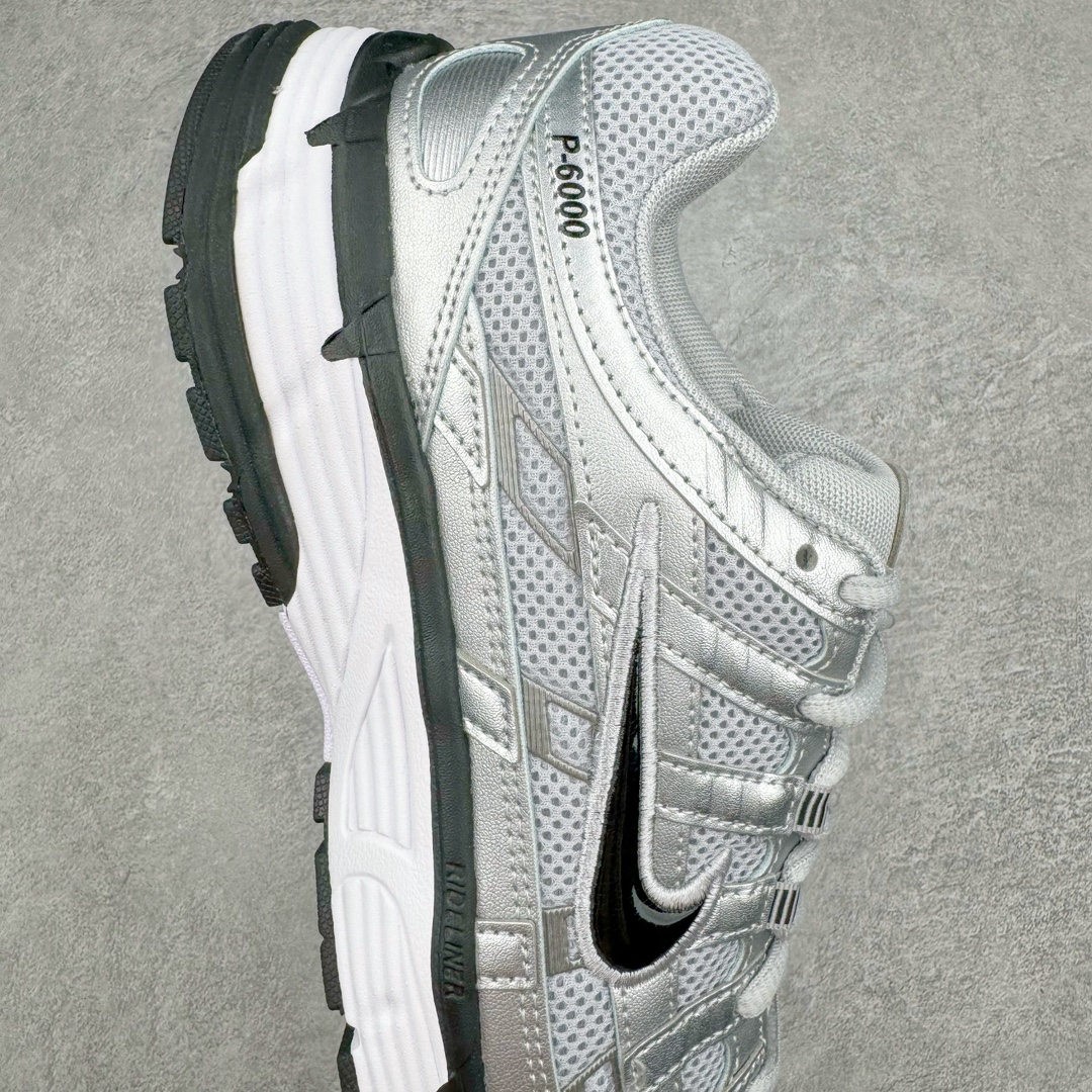 图片[6]-NK P-6000 系列低帮复古老爹风休闲运动舒适慢跑鞋 FB9876-101 融合 Pegasus 过往运动鞋设计 助力 21 世纪早期跑步运动跃升时尚新高度 采用透气网眼布、运动风格线条和耐穿覆面 兼具吸睛外观和舒适感受 中底泡绵以田径赛道为灵感 打造厚实设计 缔造出众缓震性能 尺码：36 36.5 37.5 38 38.5 39 40 40.5 41 42 42.5 43 44 44.5 45-选品中心