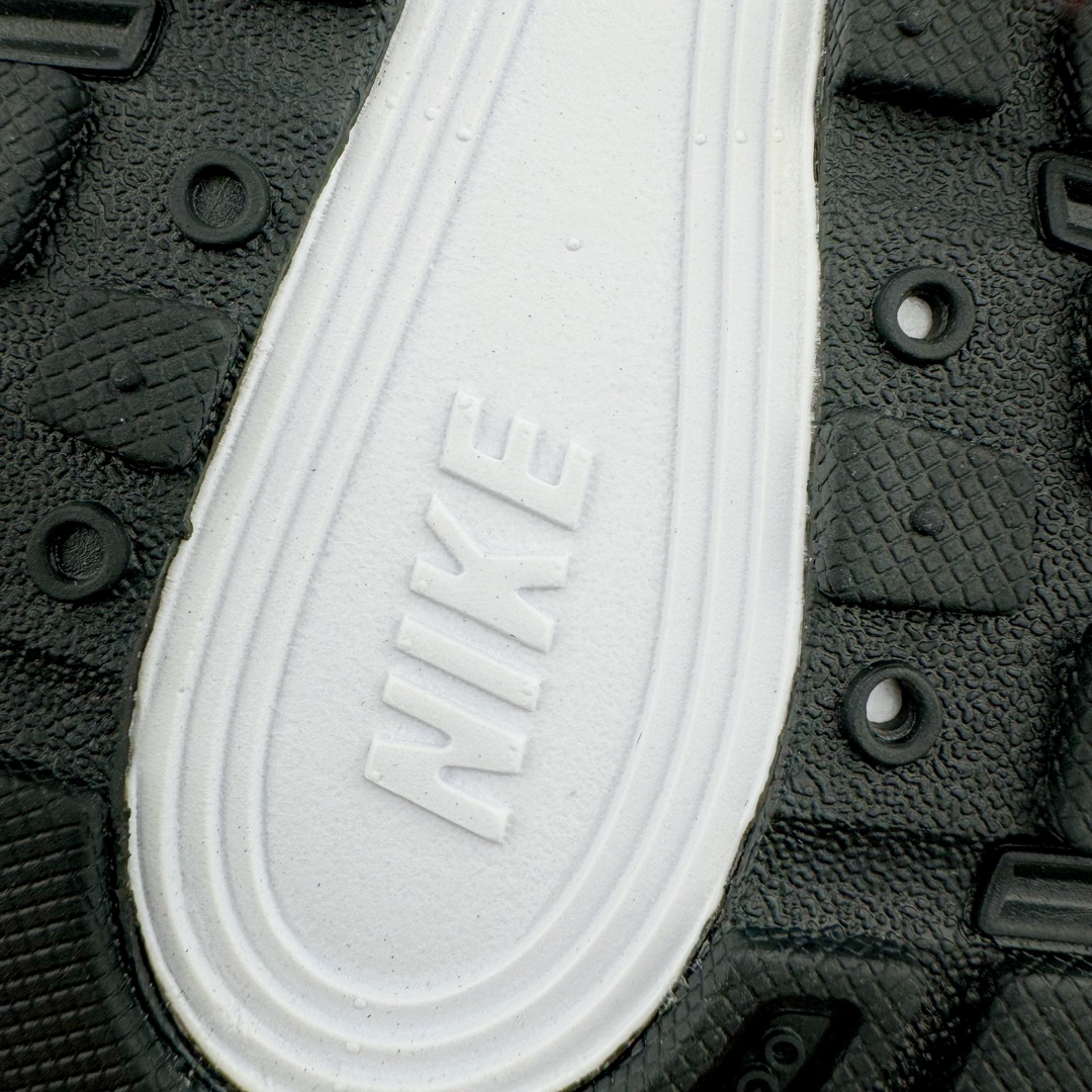 图片[10]-NK P-6000 系列低帮复古老爹风休闲运动舒适慢跑鞋 FB9876-101 融合 Pegasus 过往运动鞋设计 助力 21 世纪早期跑步运动跃升时尚新高度 采用透气网眼布、运动风格线条和耐穿覆面 兼具吸睛外观和舒适感受 中底泡绵以田径赛道为灵感 打造厚实设计 缔造出众缓震性能 尺码：36 36.5 37.5 38 38.5 39 40 40.5 41 42 42.5 43 44 44.5 45-选品中心