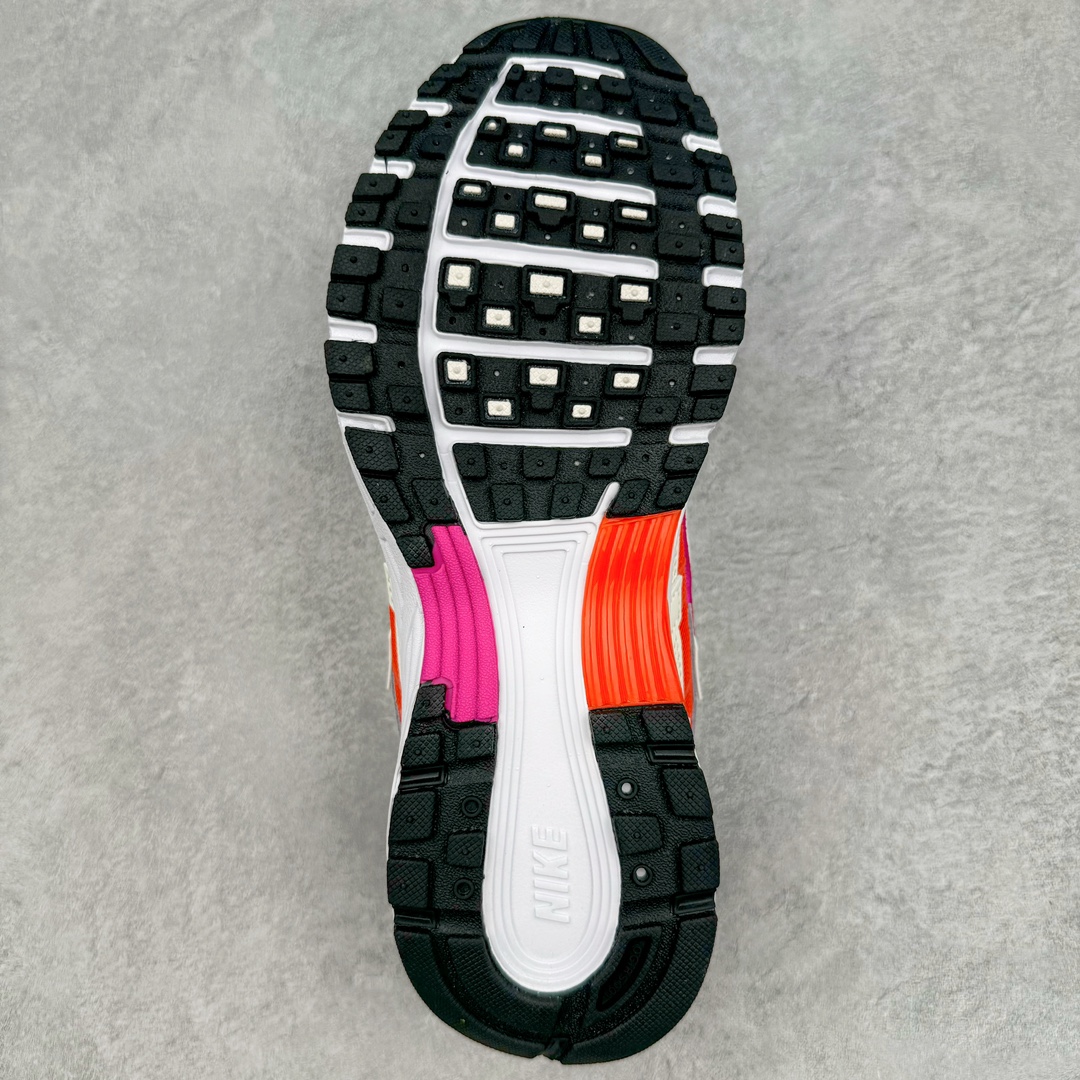 图片[9]-NK P-6000 系列低帮复古老爹风休闲运动舒适慢跑鞋 CW1351-100 融合 Pegasus 过往运动鞋设计 助力 21 世纪早期跑步运动跃升时尚新高度 采用透气网眼布、运动风格线条和耐穿覆面 兼具吸睛外观和舒适感受 中底泡绵以田径赛道为灵感 打造厚实设计 缔造出众缓震性能 尺码：36 36.5 37.5 38 38.5 39 40 40.5 41 42 42.5 43 44 44.5 45-选品中心