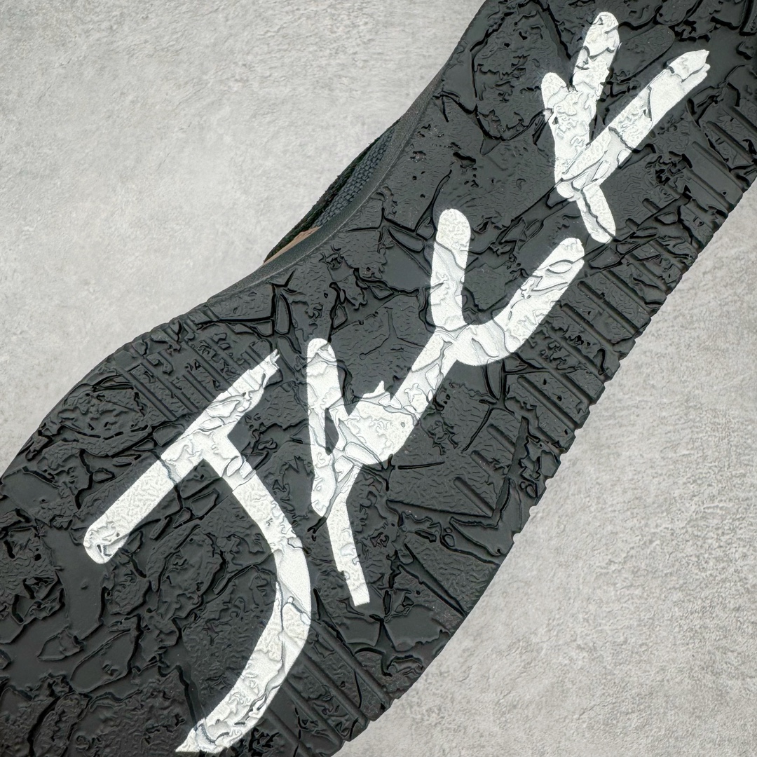 图片[10]-＃XC纯原 Travis Scott x Jordan AJ Cut The Check TS倒钩联名魔术贴篮球鞋 FZ8117-204 注意原盒盒子损坏扣15 配套布袋报货需备注加30 原厂全套原楦原纸板冲刀磨具开发 原厂皮料加持 原厂港宝加持定型后跟R度完美 同源原厂电绣 鬼脸飞翼针数密度立体效果一致 百分百一致原鞋 原厂拉帮工艺 针距密度一致 后跟弧度收口自然不对折 极致一眼正品既视感 进口玻璃冲刀皮料裁剪零毛边 全鞋电脑针车工艺 品控清洁度最高QC检验标准 免检产品 原厂订购鞋盒、布袋、鞋标、防尘纸、鞋撑、鞋带 追求极致的原厂味道 配色方面采用白色为基础 搭配棕色框架呈现 完美还原了初代倒钩的配色设计 细节方面 标志性的反钩Swoosh采用米色点缀 鞋面还带有特殊的魔术贴细节 此外在鞋舌、后跟部分均带有Cactus Jack厂牌Logo 彰显鞋款特殊身份 尺码：36 36.5 37.5 38 38.5 39 40 40.5 41 42 42.5 43 44 44.5 45 46 47.5-选品中心