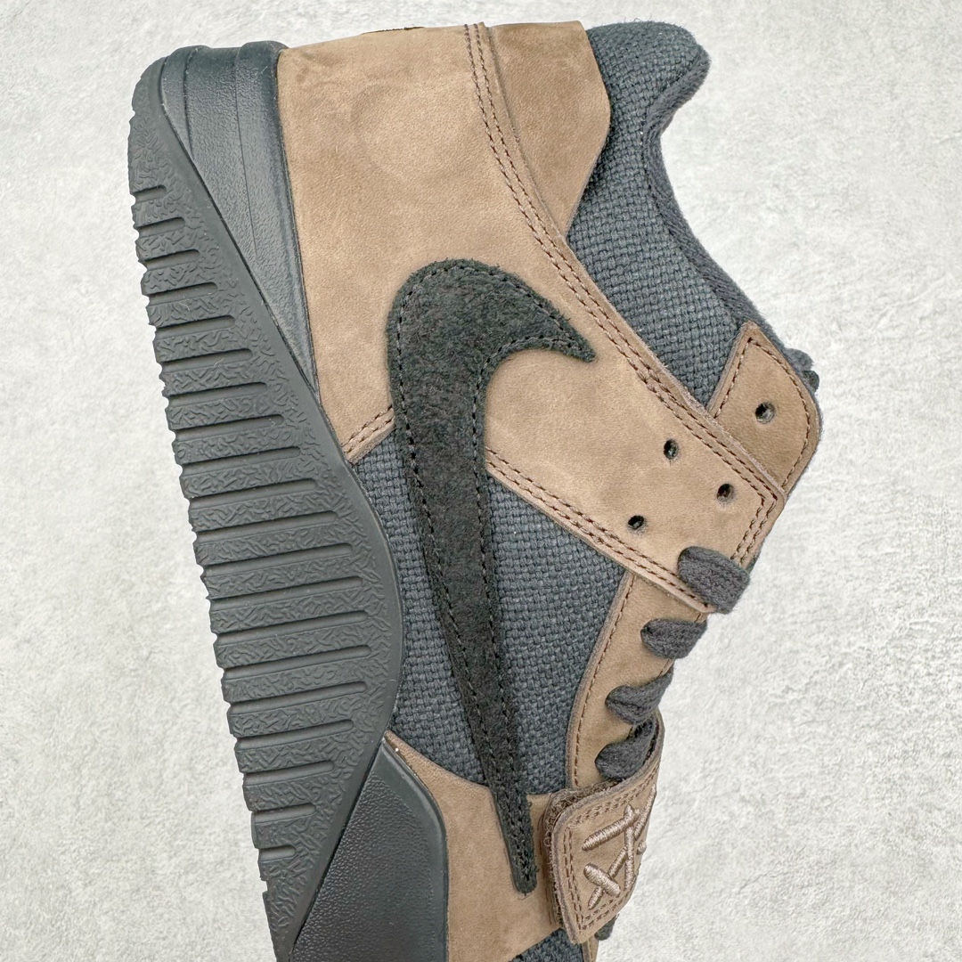 图片[6]-＃XC纯原 Travis Scott x Jordan AJ Cut The Check TS倒钩联名魔术贴篮球鞋 FZ8117-204 注意原盒盒子损坏扣15 配套布袋报货需备注加30 原厂全套原楦原纸板冲刀磨具开发 原厂皮料加持 原厂港宝加持定型后跟R度完美 同源原厂电绣 鬼脸飞翼针数密度立体效果一致 百分百一致原鞋 原厂拉帮工艺 针距密度一致 后跟弧度收口自然不对折 极致一眼正品既视感 进口玻璃冲刀皮料裁剪零毛边 全鞋电脑针车工艺 品控清洁度最高QC检验标准 免检产品 原厂订购鞋盒、布袋、鞋标、防尘纸、鞋撑、鞋带 追求极致的原厂味道 配色方面采用白色为基础 搭配棕色框架呈现 完美还原了初代倒钩的配色设计 细节方面 标志性的反钩Swoosh采用米色点缀 鞋面还带有特殊的魔术贴细节 此外在鞋舌、后跟部分均带有Cactus Jack厂牌Logo 彰显鞋款特殊身份 尺码：36 36.5 37.5 38 38.5 39 40 40.5 41 42 42.5 43 44 44.5 45 46 47.5-选品中心