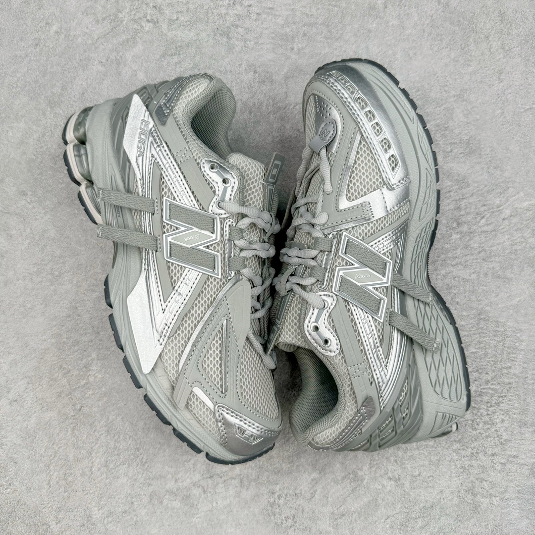 图片[3]-＃DT纯原 新百伦NB New Balance M1906系列 全套原楦原纸板原厂数据开发 进口三明治网面 原装进口皮料正确绒感卡色 正确中底拉帮中底网布细节 原厂标裁 带紫光防伪 定制后跟透明水晶模块 冲裁组合 大底贴合程度胶水上色把控完美 整洁度挑战全网艺术家 多道序QC把关品质完善 匠心打造 耗时两个月开发完成 工艺极其复杂难度可想而知 新开独立私模大底 正确六层组合大底 高端零售专供产物 尺码：36 37 37.5 38 38.5 39 40 40.5 41 42 42.5 43 44 45-选品中心