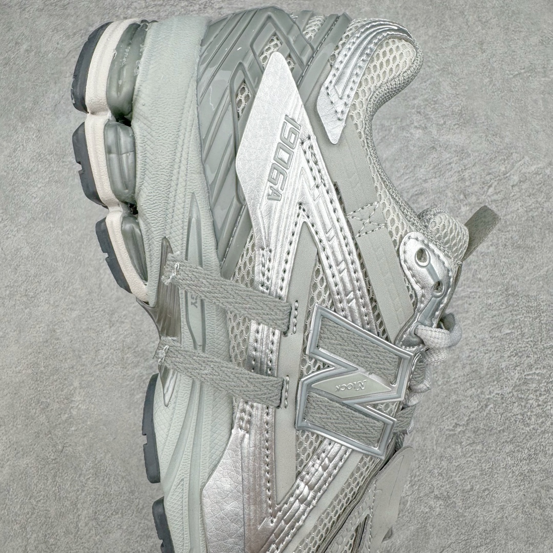 图片[6]-＃DT纯原 新百伦NB New Balance M1906系列 全套原楦原纸板原厂数据开发 进口三明治网面 原装进口皮料正确绒感卡色 正确中底拉帮中底网布细节 原厂标裁 带紫光防伪 定制后跟透明水晶模块 冲裁组合 大底贴合程度胶水上色把控完美 整洁度挑战全网艺术家 多道序QC把关品质完善 匠心打造 耗时两个月开发完成 工艺极其复杂难度可想而知 新开独立私模大底 正确六层组合大底 高端零售专供产物 尺码：36 37 37.5 38 38.5 39 40 40.5 41 42 42.5 43 44 45-选品中心