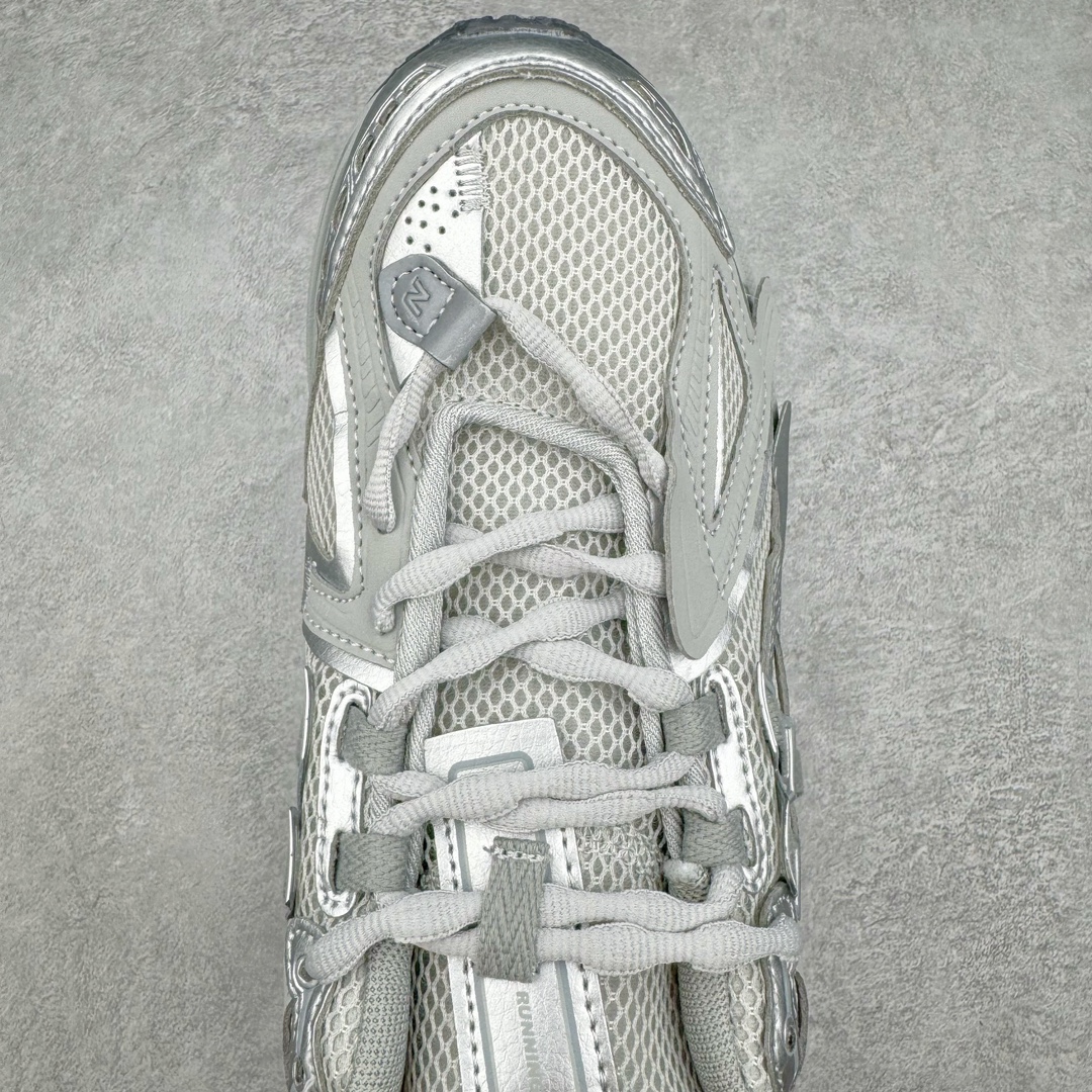 图片[4]-＃DT纯原 新百伦NB New Balance M1906系列 全套原楦原纸板原厂数据开发 进口三明治网面 原装进口皮料正确绒感卡色 正确中底拉帮中底网布细节 原厂标裁 带紫光防伪 定制后跟透明水晶模块 冲裁组合 大底贴合程度胶水上色把控完美 整洁度挑战全网艺术家 多道序QC把关品质完善 匠心打造 耗时两个月开发完成 工艺极其复杂难度可想而知 新开独立私模大底 正确六层组合大底 高端零售专供产物 尺码：36 37 37.5 38 38.5 39 40 40.5 41 42 42.5 43 44 45-选品中心