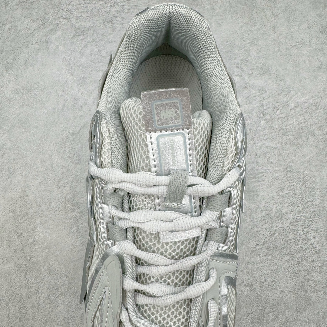 图片[5]-＃DT纯原 新百伦NB New Balance M1906系列 全套原楦原纸板原厂数据开发 进口三明治网面 原装进口皮料正确绒感卡色 正确中底拉帮中底网布细节 原厂标裁 带紫光防伪 定制后跟透明水晶模块 冲裁组合 大底贴合程度胶水上色把控完美 整洁度挑战全网艺术家 多道序QC把关品质完善 匠心打造 耗时两个月开发完成 工艺极其复杂难度可想而知 新开独立私模大底 正确六层组合大底 高端零售专供产物 尺码：36 37 37.5 38 38.5 39 40 40.5 41 42 42.5 43 44 45-选品中心