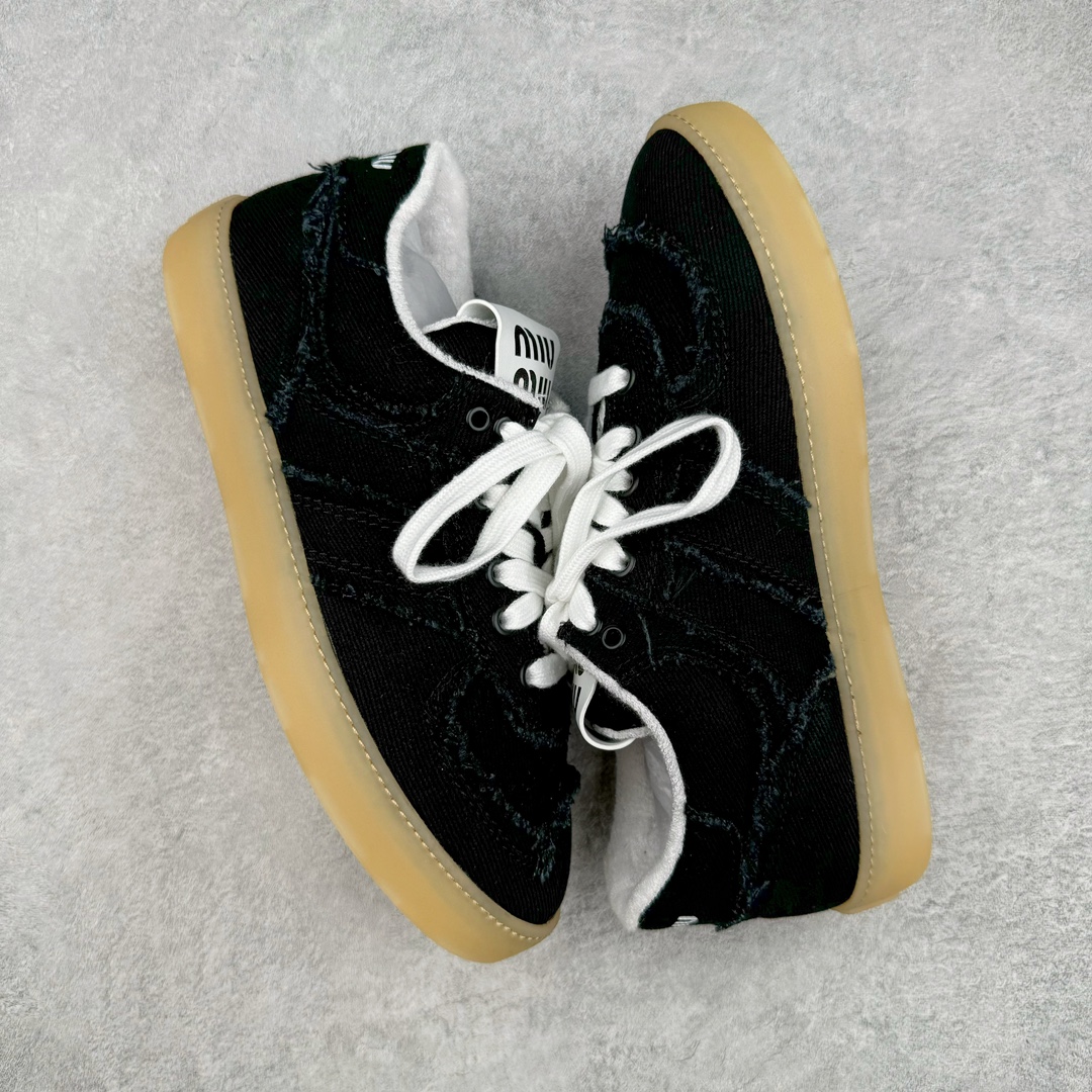 图片[3]-Miumiu 缪缪春夏新款帆布复古低帮时尚德训鞋 纯原开发 内里全头层小羊皮 原版防滑橡胶鞋底设计 定制原厂牛仔布鞋面 官方同步配件包装 尺码：35 36 37 38 39 40 41 42 43 44-选品中心