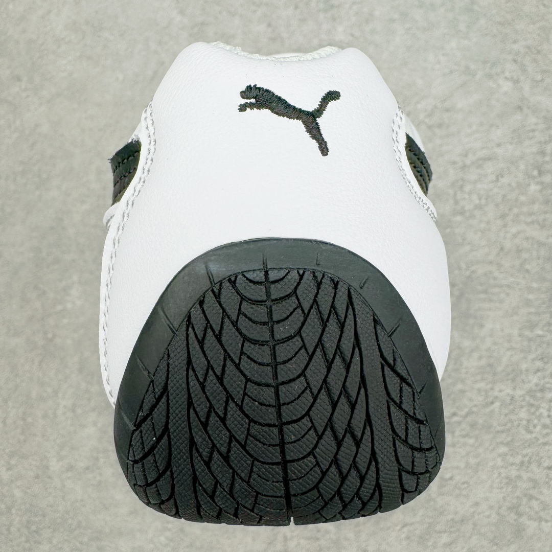 图片[8]-Puma Roma M Motorsport 彪马罗马阿莫尔系列低帮复古运动休闲赛车跑鞋 全球知名运动品牌PUMA宝马赛车系列，融合了宝马车队的标志性配色，以趣味十足又前卫复古的设计引领潮流，将赛道精神融入街头时尚，开启前卫竞速之旅。自1978年巴伐利亚车队走上世界舞台，宝马赛车就在全球汽车制造和赛车运动领域留下了浓墨重彩的一笔。全新的两款BMW MMS Roma与BMW MMS Speedboat鞋款，均从宝马车型中汲取灵感。以黑或白为底色，融入经典配色，主打前卫复古风。Roma鞋款的鞋侧以复古的流线造型，缀以宝马经典Logo，巧妙吸睛；而Speedcat鞋款以亮眼三色条纹元素缀以舒适鞋面，赋予了独特的个性美学，演绎赛车的无尽能量。 货号：397397-01 尺码：35.5 36 37 37.5 38 38.5 39 40 40.5 41 42 42.5 43 44 44.5 45-选品中心