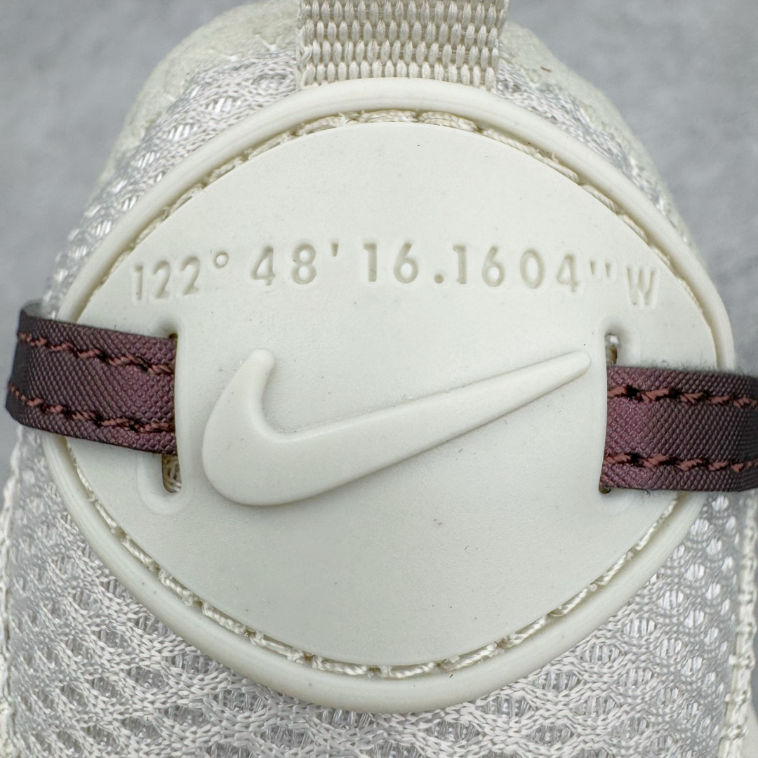 图片[12]-NK TC 7900 Lx 人气单品复古老爹鞋 DD9682-003 织带与对勾交错穿插 以及它的走线和收口 看起来都非常的有设计感 很高级（对勾是有反光效果的）鞋底用了厚实的泡绵不仅可以缓震 更提升了穿着的舒适感 最主要的是泡绵会使鞋子变得很轻 所以这双鞋上脚也是又舒服又轻便 走路逛街都不会觉得很累 脚感底部泡棉搭配了橡胶 所以它的耐穿性和抓地性也非常得好 鞋跟大概有三四公分的厚度 所以这双鞋具有一定的增高和拉长小腿的效果 尺码：35.5 36 36.5 37.5 38 38.5 39 40 40.5 41 42 42.5 43 44 44.5 45-选品中心