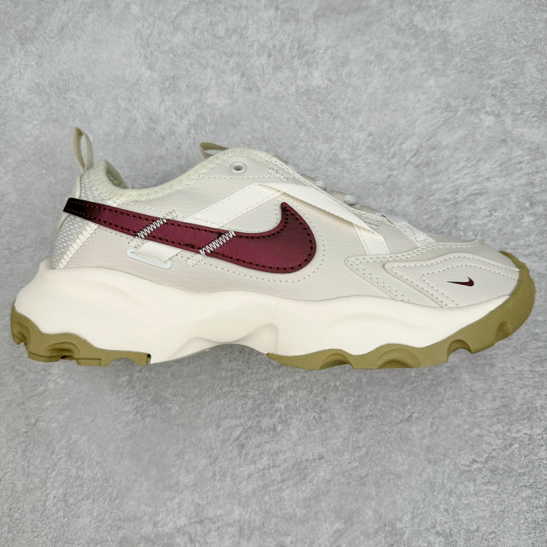 NK TC 7900 Lx 人气单品复古老爹鞋 DD9682-003 织带与对勾交错穿插 以及它的走线和收口 看起来都非常的有设计感 很高级（对勾是有反光效果的）鞋底用了厚实的泡绵不仅可以缓震 更提升了穿着的舒适感 最主要的是泡绵会使鞋子变得很轻 所以这双鞋上脚也是又舒服又轻便 走路逛街都不会觉得很累 脚感底部泡棉搭配了橡胶 所以它的耐穿性和抓地性也非常得好 鞋跟大概有三四公分的厚度 所以这双鞋具有一定的增高和拉长小腿的效果 尺码：35.5 36 36.5 37.5 38 38.5 39 40 40.5 41 42 42.5 43 44 44.5 45-选品中心