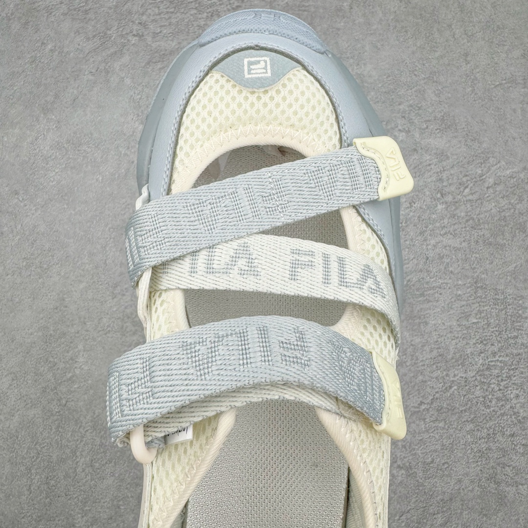 图片[4]-FILA FRAGOLA 斐乐潮牌防滑耐磨轻便沙滩凉鞋 FUSION 系列传承了 FILA 的百年基因，融入年轻运动及潮流文化，成为引领变革、创新突破的一代。以“1+N” 的跨界合作模式重现经典的同时创造经典。带来最出其不意的跨界合作惊喜。同时，FILAFUSION把FILA 的 DNA 融入到定制体验里，你可以随心制造厲于你的产品。FILA FUSION 的鞋家族涵盖了老爹鞋、跑步鞋、网球鞋、季节款。风格复古新潮，满足了时尚人士出行及各类运动的搭配需求，成为当下年轻人筷拥的鞋类品牌之一。FILA FUSION 走进年轻人的世界，通过年轻人运动，街舞，滑板，篮球，展现 FILA FUSION 的潮流态度和年轻文化。FILA FUSION 认为末来属于引领变革、创新突破的年轻一代，让我们一起构成 FILA 未来的蓝图吧！尺码：36 36.5 37.5 38 38.5 39 40-选品中心