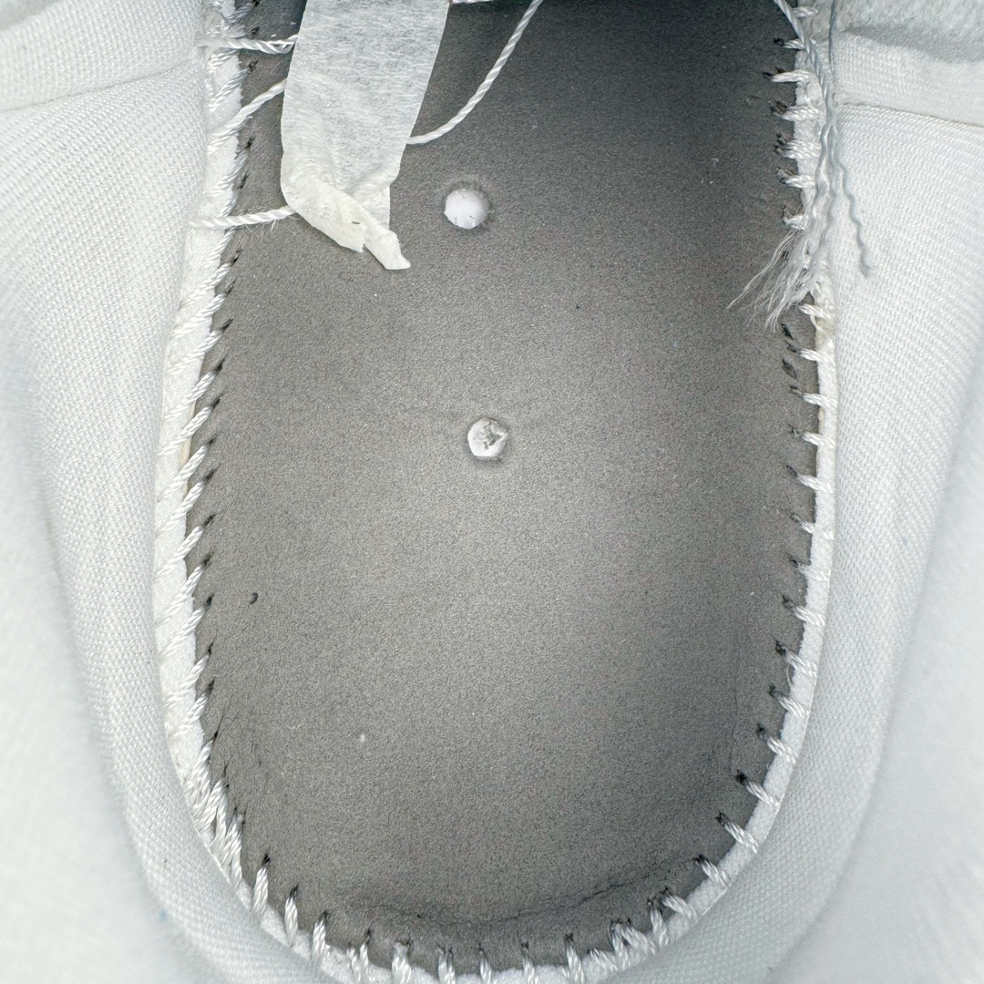 图片[18]-＃K版 Air Jordan AJ1 Low 低帮 白金 FN5032-100 全新流水线出品 DT版本唯一平替选择 市场第二梯队最强版 全部原鞋开发 原楦原纸板开发 全鞋电脑针车 原厂内置全掌气垫 原盒内在原标 唯一Zp原版鞋带绑法 免检产品 全新2022版型 全头层皮料 完美零毛边处理 原厂配置全掌气垫 价格定位良心 几十个配色陆续出货 尺码：36 36.5 37.5 38 38.5 39 40 40.5 41 42 42.5 43 44 44.5 45 46 47.5-选品中心