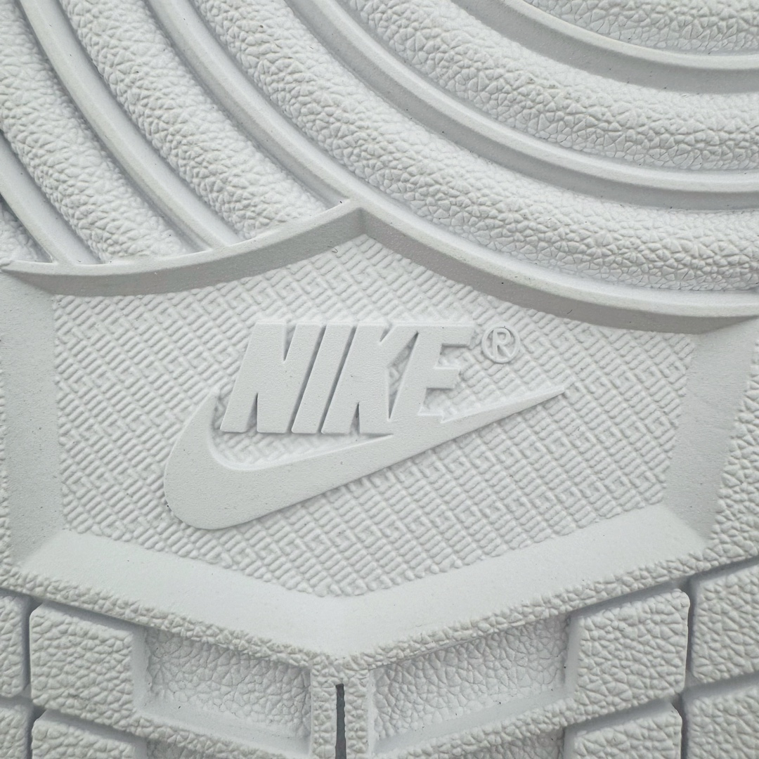 图片[15]-＃K版 Air Jordan AJ1 Low 低帮 白金 FN5032-100 全新流水线出品 DT版本唯一平替选择 市场第二梯队最强版 全部原鞋开发 原楦原纸板开发 全鞋电脑针车 原厂内置全掌气垫 原盒内在原标 唯一Zp原版鞋带绑法 免检产品 全新2022版型 全头层皮料 完美零毛边处理 原厂配置全掌气垫 价格定位良心 几十个配色陆续出货 尺码：36 36.5 37.5 38 38.5 39 40 40.5 41 42 42.5 43 44 44.5 45 46 47.5-选品中心