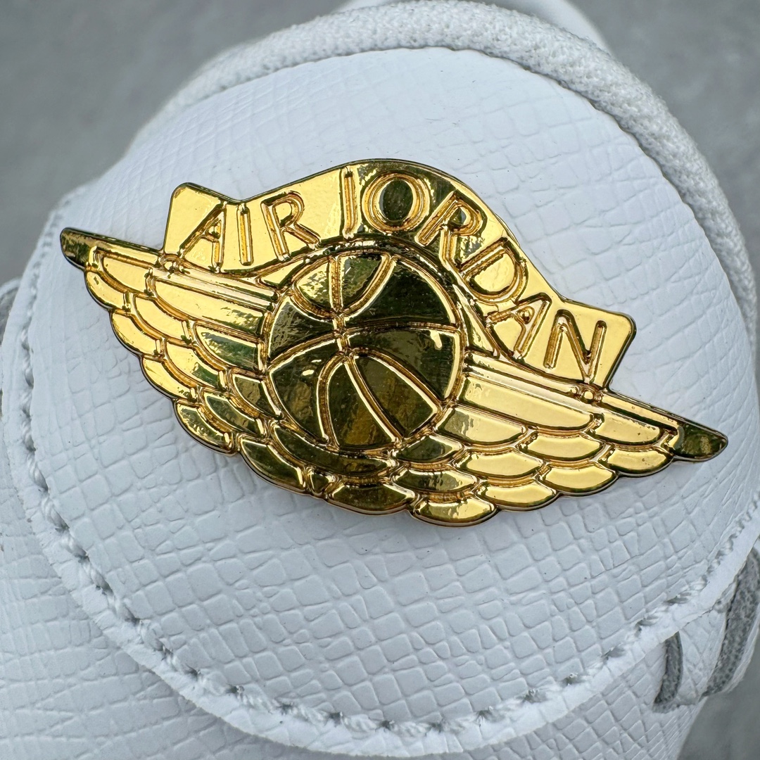 图片[11]-＃K版 Air Jordan AJ1 Low 低帮 白金 FN5032-100 全新流水线出品 DT版本唯一平替选择 市场第二梯队最强版 全部原鞋开发 原楦原纸板开发 全鞋电脑针车 原厂内置全掌气垫 原盒内在原标 唯一Zp原版鞋带绑法 免检产品 全新2022版型 全头层皮料 完美零毛边处理 原厂配置全掌气垫 价格定位良心 几十个配色陆续出货 尺码：36 36.5 37.5 38 38.5 39 40 40.5 41 42 42.5 43 44 44.5 45 46 47.5-选品中心