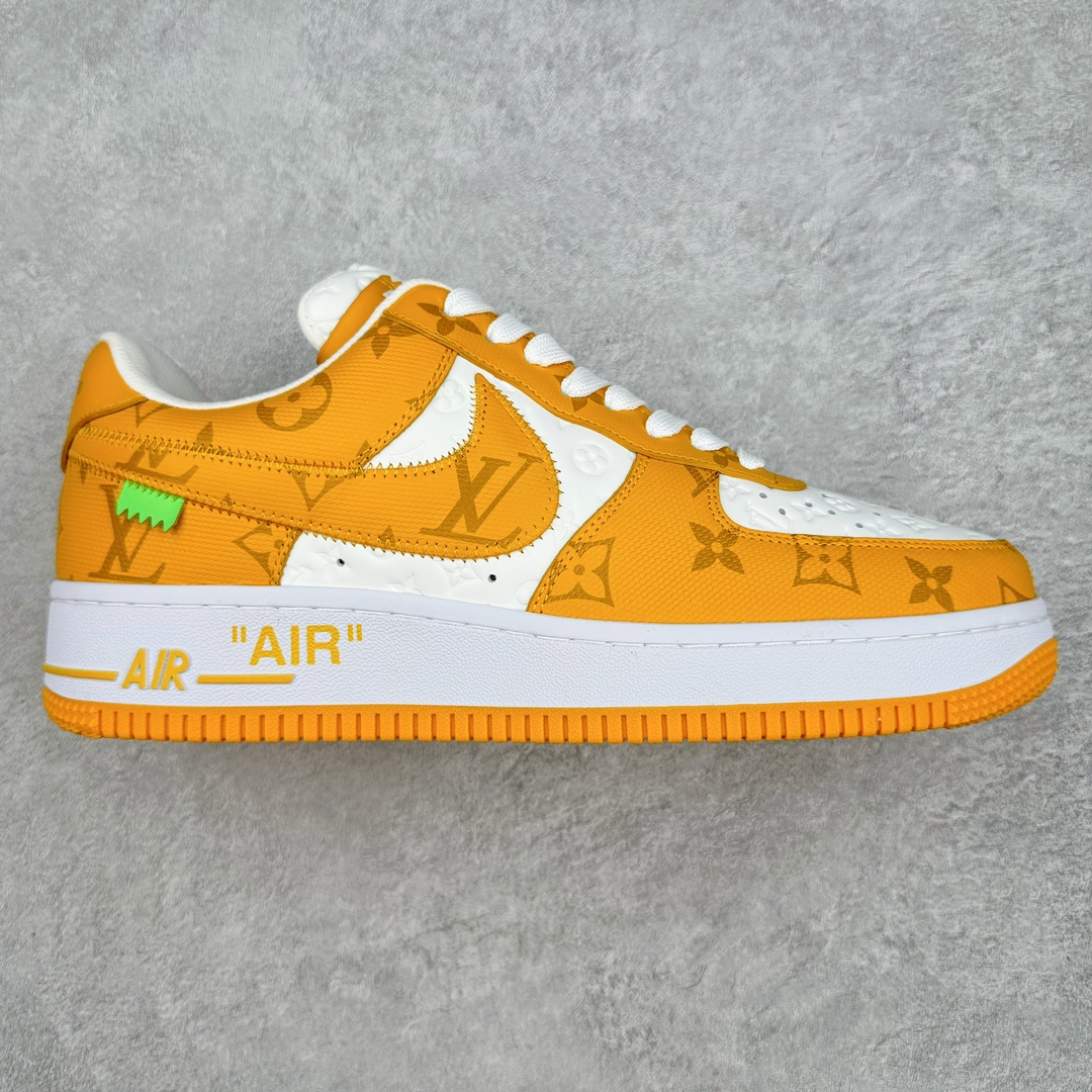 图片[8]-＃东莞纯原 市面独家顶级版本 Louis Vuitton lv x NK Air Force1 Low 空军重磅联名 至今巅峰之作 男款最新升级改良版 25个配色持续更新东莞大厂耗资原鞋开发 当时发售前基本上没货 2级市场买了两双回来开发 一双白蓝女鞋 一双全白男鞋 当时一双价格5w+ 拿到手上有点发抖 全鞋拼接工艺的完美衔接 看不出一点有拼接过的痕迹 最重要的鞋面材料 都需进口订做采用意大利Monogram 纳米牛皮 软度舒适度非常好 报废率也极高 全鞋工艺极其复杂鞋面的印花 压纹都是对于工厂新的摸索和挑战 原版大底私模开发 区别市场低价版本共用老款空军磨具大底 毕竟原版4-5万的鞋 做工材质都是进口最顶级的皮革 质地暗花烫金的拼接凸显高级和质感 鞋身非常轻便大底舒适度非常之高 完全改变了之前Force1 Low 的笨重硬度不舒适的设计 对于品牌和设计师不做多的介绍做好鞋也很想用情怀做铺垫可惜文字格不够 有喜欢关注此款很久的朋友可以考虑下顶级高端fake 一比一的细节 全身心的开发只为还原你购买后称赞还不错的潮鞋 男女鞋尺码 35 36 37 38 39 40 41 42 43 44 45 46-选品中心