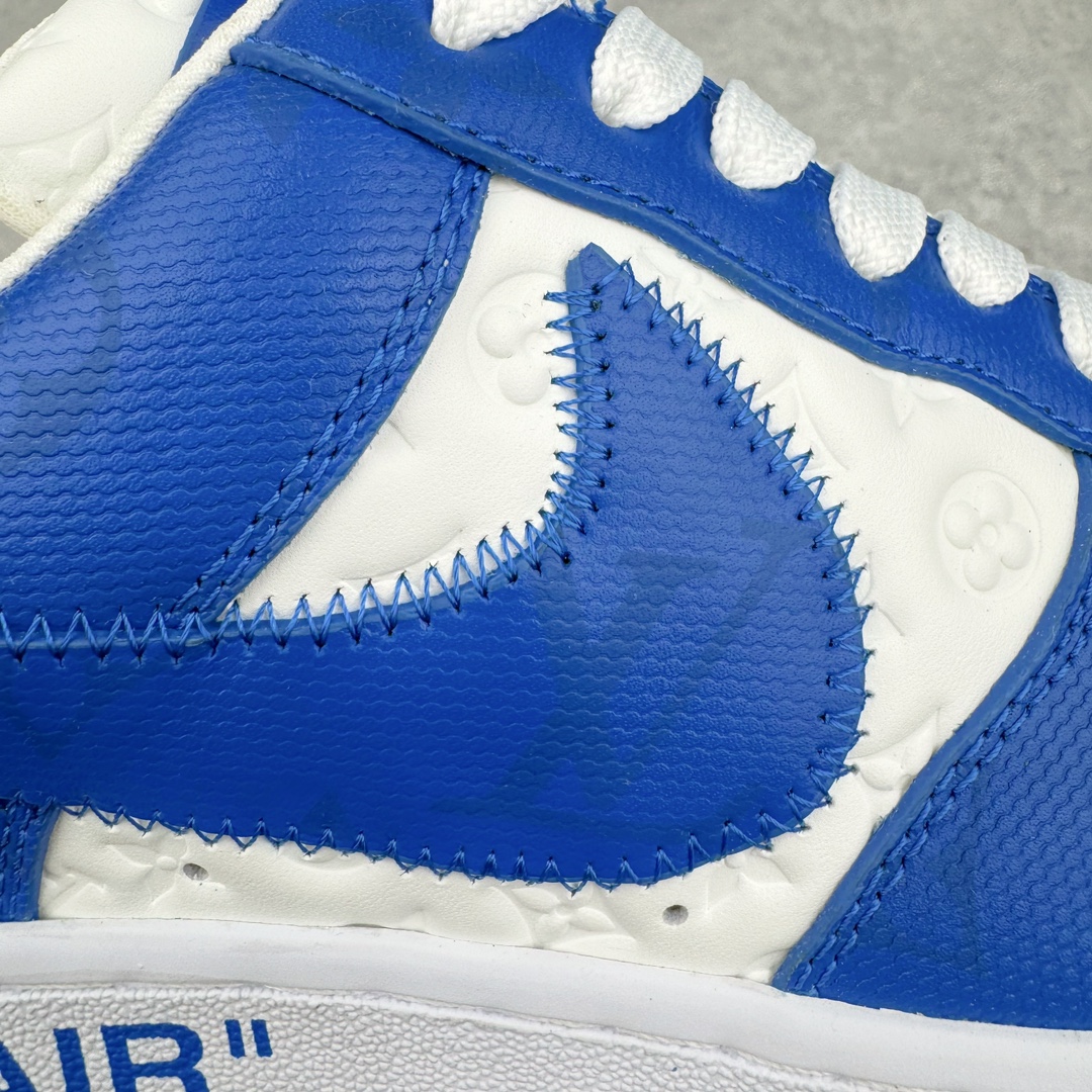 图片[12]-＃东莞纯原 市面独家顶级版本 Louis Vuitton lv x NK Air Force1 Low 空军重磅联名 至今巅峰之作 男款最新升级改良版 25个配色持续更新东莞大厂耗资原鞋开发 当时发售前基本上没货 2级市场买了两双回来开发 一双白蓝女鞋 一双全白男鞋 当时一双价格5w+ 拿到手上有点发抖 全鞋拼接工艺的完美衔接 看不出一点有拼接过的痕迹 最重要的鞋面材料 都需进口订做采用意大利Monogram 纳米牛皮 软度舒适度非常好 报废率也极高 全鞋工艺极其复杂鞋面的印花 压纹都是对于工厂新的摸索和挑战 原版大底私模开发 区别市场低价版本共用老款空军磨具大底 毕竟原版4-5万的鞋 做工材质都是进口最顶级的皮革 质地暗花烫金的拼接凸显高级和质感 鞋身非常轻便大底舒适度非常之高 完全改变了之前Force1 Low 的笨重硬度不舒适的设计 对于品牌和设计师不做多的介绍做好鞋也很想用情怀做铺垫可惜文字格不够 有喜欢关注此款很久的朋友可以考虑下顶级高端fake 一比一的细节 全身心的开发只为还原你购买后称赞还不错的潮鞋 男女鞋尺码 35 36 37 38 39 40 41 42 43 44 45 46-选品中心