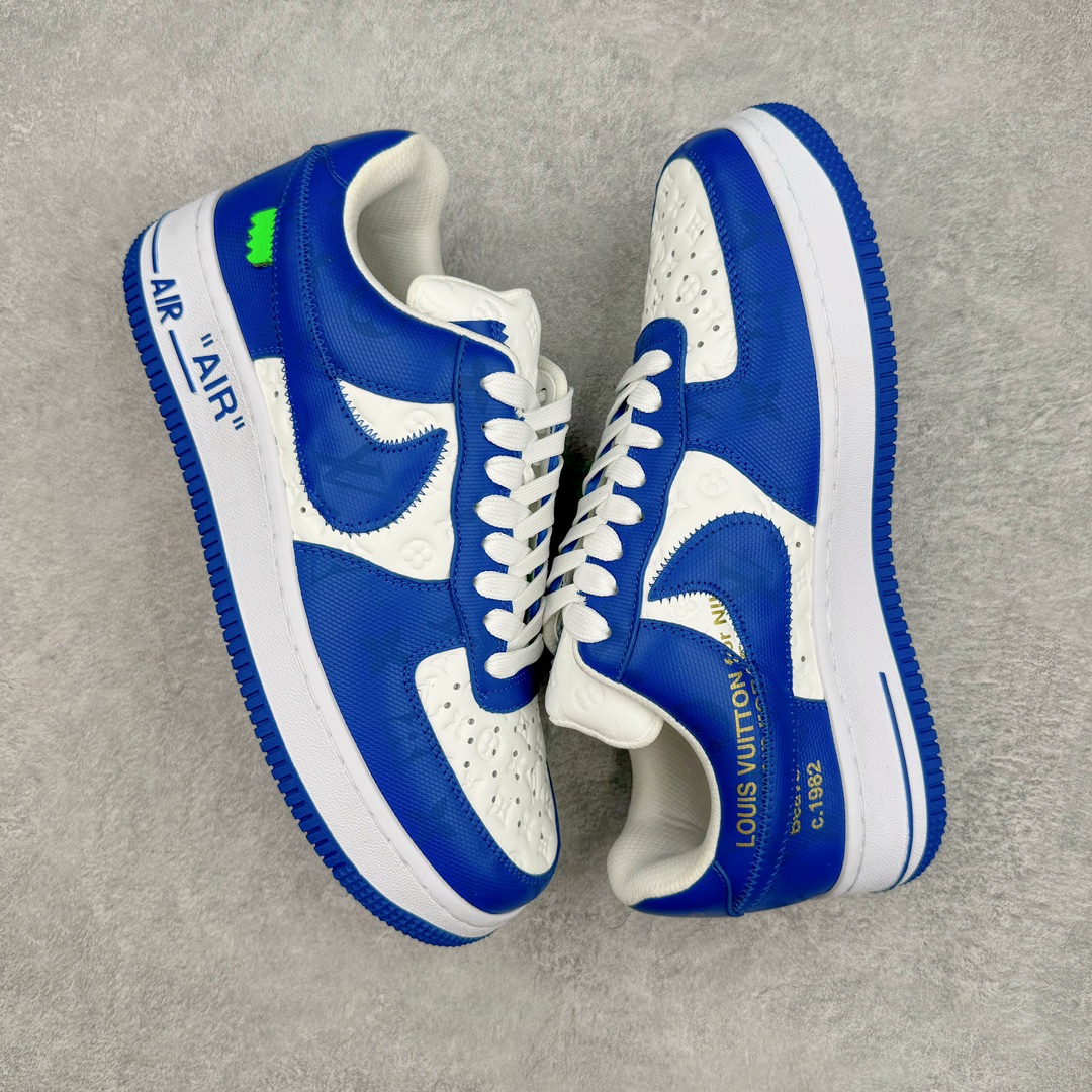 图片[3]-＃东莞纯原 市面独家顶级版本 Louis Vuitton lv x NK Air Force1 Low 空军重磅联名 至今巅峰之作 男款最新升级改良版 25个配色持续更新东莞大厂耗资原鞋开发 当时发售前基本上没货 2级市场买了两双回来开发 一双白蓝女鞋 一双全白男鞋 当时一双价格5w+ 拿到手上有点发抖 全鞋拼接工艺的完美衔接 看不出一点有拼接过的痕迹 最重要的鞋面材料 都需进口订做采用意大利Monogram 纳米牛皮 软度舒适度非常好 报废率也极高 全鞋工艺极其复杂鞋面的印花 压纹都是对于工厂新的摸索和挑战 原版大底私模开发 区别市场低价版本共用老款空军磨具大底 毕竟原版4-5万的鞋 做工材质都是进口最顶级的皮革 质地暗花烫金的拼接凸显高级和质感 鞋身非常轻便大底舒适度非常之高 完全改变了之前Force1 Low 的笨重硬度不舒适的设计 对于品牌和设计师不做多的介绍做好鞋也很想用情怀做铺垫可惜文字格不够 有喜欢关注此款很久的朋友可以考虑下顶级高端fake 一比一的细节 全身心的开发只为还原你购买后称赞还不错的潮鞋 男女鞋尺码 35 36 37 38 39 40 41 42 43 44 45 46-选品中心