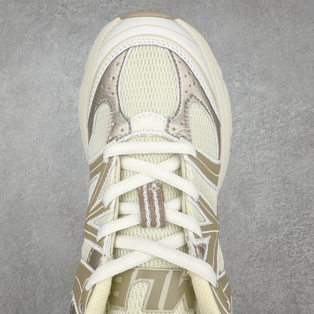 图片[4]-NY美国榄球洋基队New York Yankees x MLB Big Ball Chunky Mask Sandal 系列厚底老爹风魔术贴镂空休闲运动鞋 MLB以150多年传统的美国职业棒球大联盟为创作蓝本，韩流大热CHUCKY鞋款作基调，特意采用6cm加厚鞋底，并注入多个MLB独有的美式棒球文化的细节设计，打造出时尚外观，尽显独特而强烈的时尚格调。 MLB重新演译美国职业棒球大联盟中的术语「BIG BALL」，特意保留MLB标志性的NY Yankee、LA Dodgers、Boston Red Sox等多队知名棒球队Logo，以「Mega Logo」的形式展现在鞋面设计上。MLB老爹鞋具有耐用的柔软鞋面和厚实的弹性鞋垫，提供舒适的抓地力。与传统的老爹鞋不同，它看起来感觉很重，其实很舒适轻巧。采用的6cm高的鞋垫，也具有长腿效果。尺码：35 36 36.5 37.5 38 38.5 39 40 40.5 41 42 42.5 43 44 44.5 45-选品中心