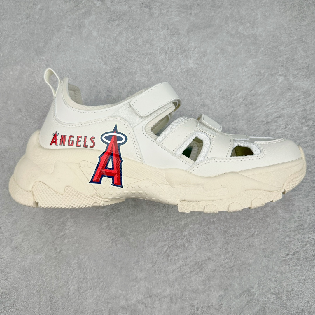 图片[2]-MLB Sandal Chunky Mask 纽约洋基队百搭时尚运动凉鞋 MLB是韩国F&F旗下潮流服装品牌 拥有150年历史的经典传统 是街头文化和国际生活方式的领导者 MLB拥有包括男装、女装、童装、配饰在内的全品类服饰 提供覆盖各性别、各年龄层、From Head to Toe的穿搭装备 其产品结合了韩国的时尚造型与质感 展现了运动服饰也可以兼具时尚潮流的风格 在产品设计上 MLB不仅融合了美国职业棒球大联盟的各当家球队 更结合了棒球运动中的各个元素 复古风范自信控场 复古鞋型率先勾描独特的自我态度 在经典线条与时尚元素的精彩交织下刷新街头复古运动风潮 质感十足兼备卓越的舒适透气性能迎合夏日追求的自在脚感。尺码：36 36.5 37.5 38 38.5 39 40 40.5 41 42 42.5 43 44 45-选品中心