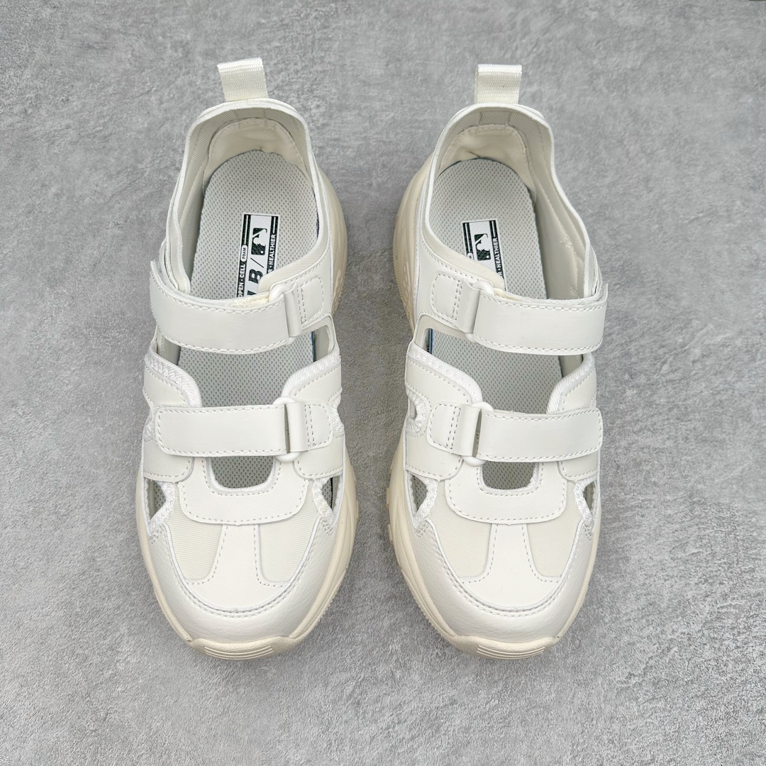 图片[2]-MLB Sandal Chunky Mask 纽约洋基队百搭时尚运动凉鞋 MLB是韩国F&F旗下潮流服装品牌 拥有150年历史的经典传统 是街头文化和国际生活方式的领导者 MLB拥有包括男装、女装、童装、配饰在内的全品类服饰 提供覆盖各性别、各年龄层、From Head to Toe的穿搭装备 其产品结合了韩国的时尚造型与质感 展现了运动服饰也可以兼具时尚潮流的风格 在产品设计上 MLB不仅融合了美国职业棒球大联盟的各当家球队 更结合了棒球运动中的各个元素 复古风范自信控场 复古鞋型率先勾描独特的自我态度 在经典线条与时尚元素的精彩交织下刷新街头复古运动风潮 质感十足兼备卓越的舒适透气性能迎合夏日追求的自在脚感。尺码：36 36.5 37.5 38 38.5 39 40 40.5 41 42 42.5 43 44 45-选品中心