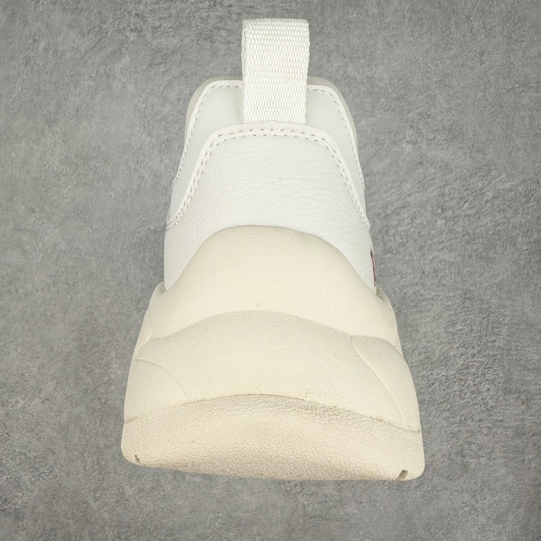 图片[8]-MLB Sandal Chunky Mask 纽约洋基队百搭时尚运动凉鞋 MLB是韩国F&F旗下潮流服装品牌 拥有150年历史的经典传统 是街头文化和国际生活方式的领导者 MLB拥有包括男装、女装、童装、配饰在内的全品类服饰 提供覆盖各性别、各年龄层、From Head to Toe的穿搭装备 其产品结合了韩国的时尚造型与质感 展现了运动服饰也可以兼具时尚潮流的风格 在产品设计上 MLB不仅融合了美国职业棒球大联盟的各当家球队 更结合了棒球运动中的各个元素 复古风范自信控场 复古鞋型率先勾描独特的自我态度 在经典线条与时尚元素的精彩交织下刷新街头复古运动风潮 质感十足兼备卓越的舒适透气性能迎合夏日追求的自在脚感。尺码：36 36.5 37.5 38 38.5 39 40 40.5 41 42 42.5 43 44 45-选品中心