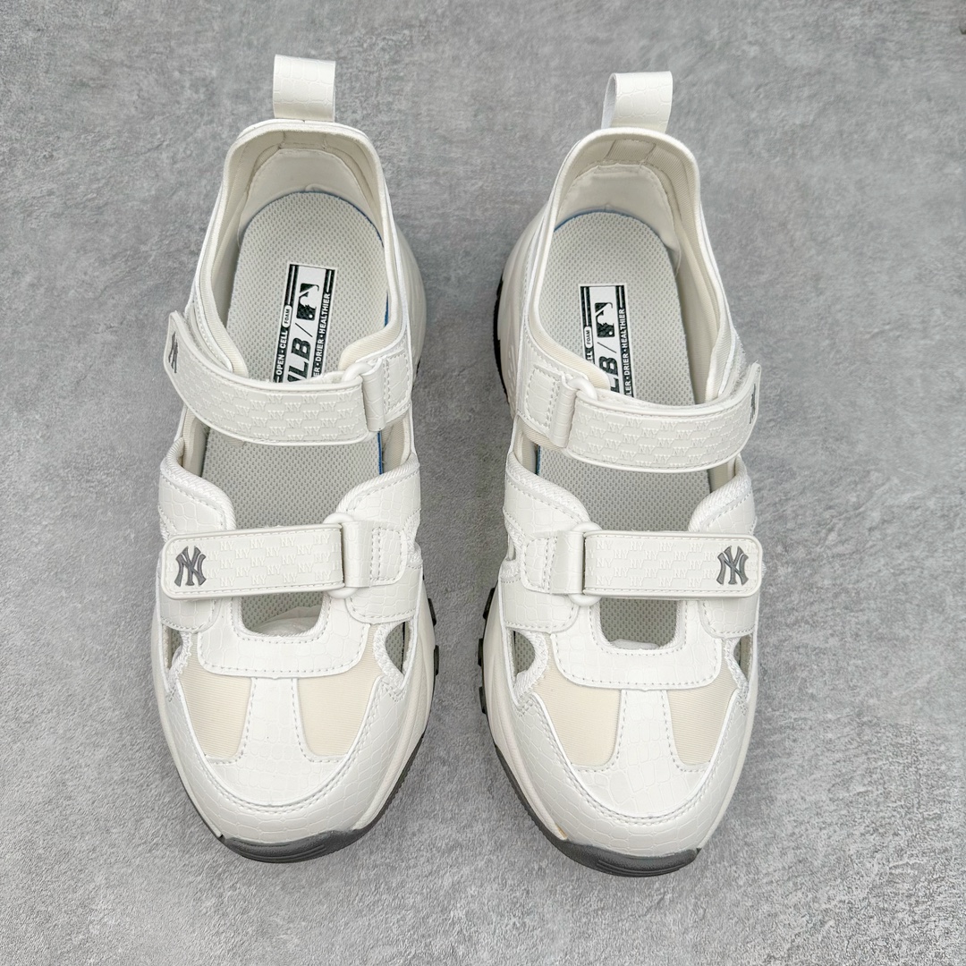 图片[2]-MLB Sandal Chunky Mask 纽约洋基队百搭时尚运动凉鞋 MLB是韩国F&F旗下潮流服装品牌 拥有150年历史的经典传统 是街头文化和国际生活方式的领导者 MLB拥有包括男装、女装、童装、配饰在内的全品类服饰 提供覆盖各性别、各年龄层、From Head to Toe的穿搭装备 其产品结合了韩国的时尚造型与质感 展现了运动服饰也可以兼具时尚潮流的风格 在产品设计上 MLB不仅融合了美国职业棒球大联盟的各当家球队 更结合了棒球运动中的各个元素 复古风范自信控场 复古鞋型率先勾描独特的自我态度 在经典线条与时尚元素的精彩交织下刷新街头复古运动风潮 质感十足兼备卓越的舒适透气性能迎合夏日追求的自在脚感。尺码：36 36.5 37.5 38 38.5 39 40 40.5 41 42 42.5 43 44 45-选品中心