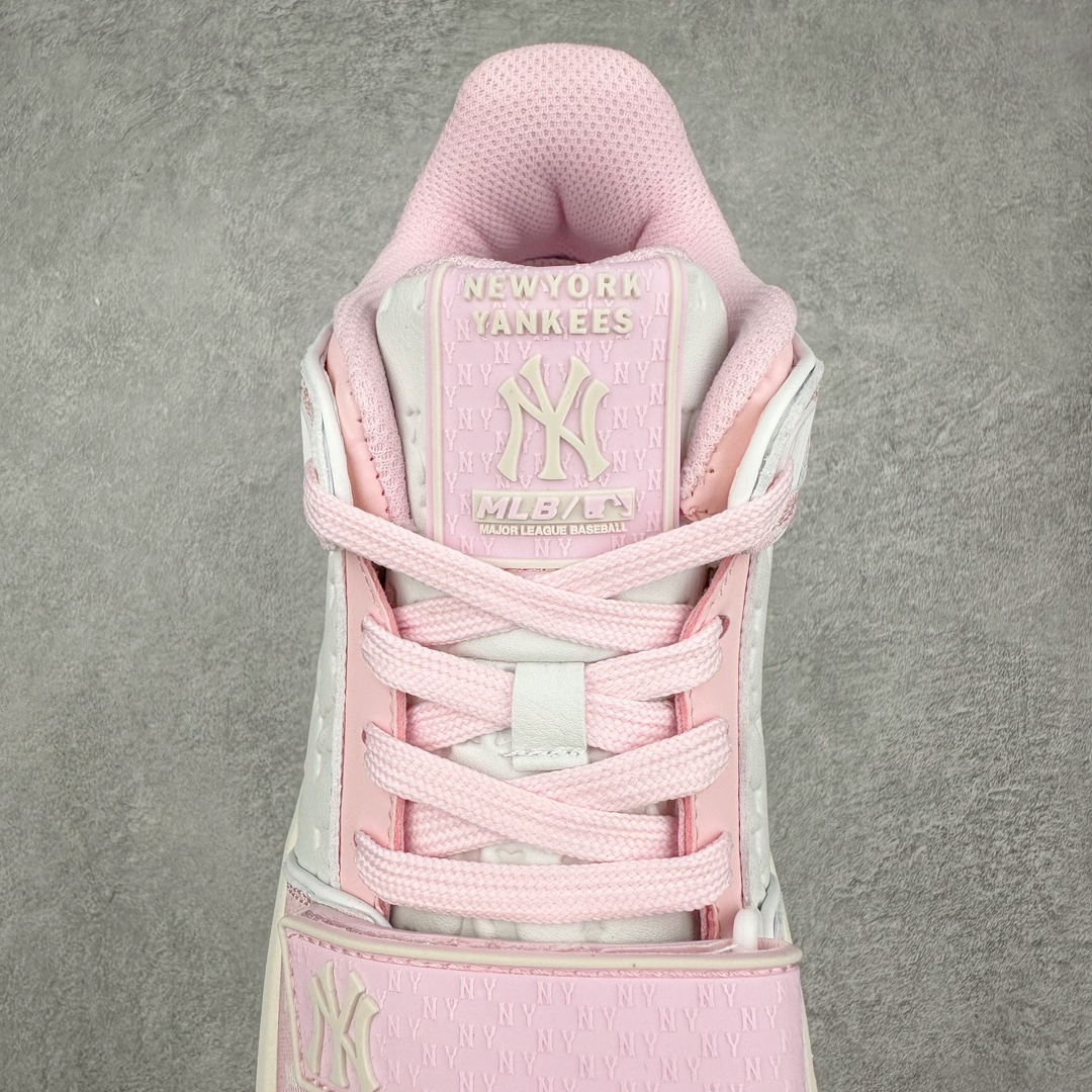 图片[5]-MLB Chunky Liner Basic Mid 学长鞋系列中帮老爹风轻量增高厚底百搭休闲运动板鞋 高级街头休閒品牌MLB公开了新推出的Chunky Liner系列，以#学长鞋#之名，定义每个人的少年感！MLB在Big Ball Chunkey,High Chunkey等推出的每款运动鞋都大受欢迎，成爲运动鞋的爆款店，在2022年推出了新风格的运动鞋“Chunky Liner”系列。Chunky Liner是从棒球鞋中获得灵感设计，添加了气质街头时尚的运动鞋。在产品上市的同时推出一些海报中，它展现追求自己个性的顾客们的Flex形象和多样的搭配。特别是夹克和连衣裙等正式单品加上球帽，运动鞋等运动单品的混搭，展现更加时尚的搭配，给人舒适又酷的感觉。Chunky Liner是灵感来自于直线延伸的强打者的击球,鞋帮图案加上反向反射材质的Pipping线条，突显了细节。Outsol以棒球和MLB标志爲主题进行了设计,被评价爲体现了MLB独有的个性。 高弹性、吸汗、复原力卓越的开孔材质的鞋垫。尺码：35 36 36.5 37.5 38 38.5 39 40 40.5 41 42 42.5 43 44 45-选品中心