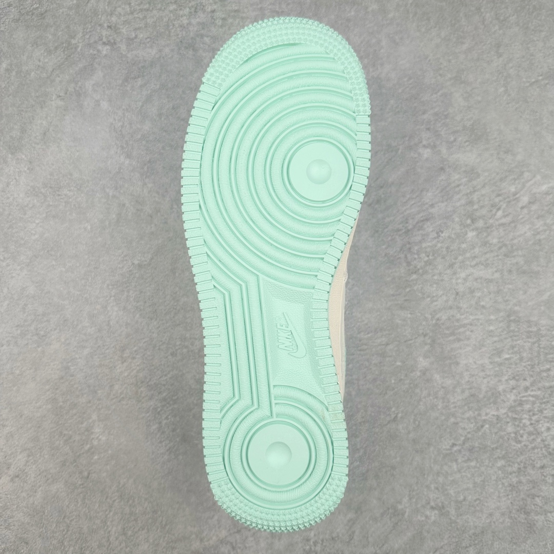 图片[9]-NK Air Force 1´07 Low 空军一号低帮百搭休闲运动板鞋 HD1968-023 柔软、弹性十足的缓震性能和出色的中底设计 横跨复古与现代的外型结合 造就出风靡全球 三十多年的Force 1 直到今天还深受青睐 尺码：36 36.5 37.5 38 38.5 39 40 40.5 41 42 42.5 43 44 44.5 45-选品中心