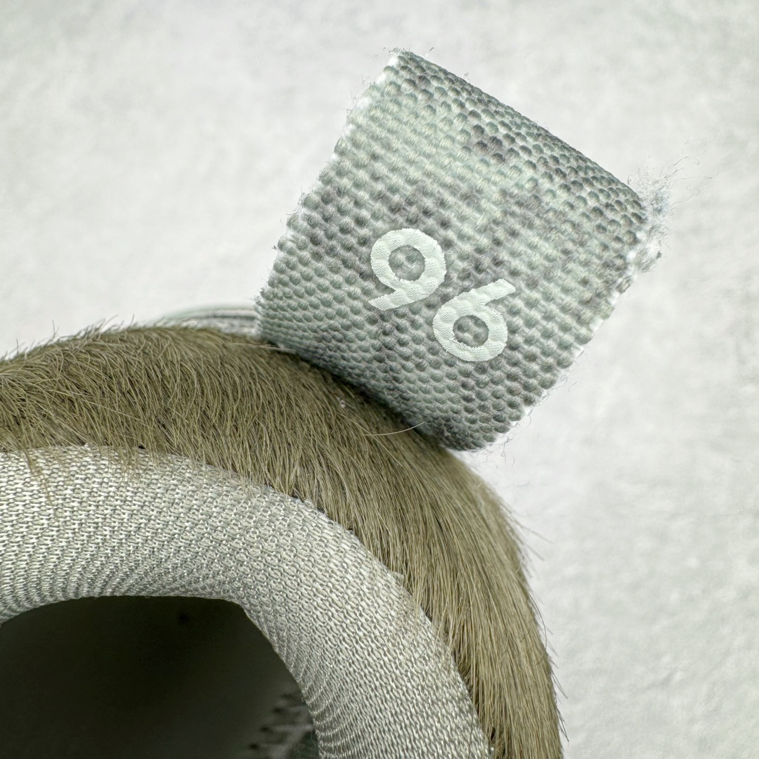 图片[21]-＃Z版纯原福利 NK Book 1 Devin Booker 德文·布克一代男子实战篮球鞋 徒步旅行 军绿 HF6236-002 全套原纸板楦头开发 确保原汁原味 完美呈现版型 鞋身流线型 原厂高强度抗扭定型港宝 小蛮腰后跟 高弹超临界发泡材质大底 贝利原厂皮料加持 内置高强度抗扭片(强度高于碳纤)给予鞋身足够抗扭矩力 实战利器 鞋身➕鞋头增配高频补强层 提升鞋头以及脚踝支撑性 尺码：40 40.5 41 42 42.5 43 44 44.5 45 46-选品中心