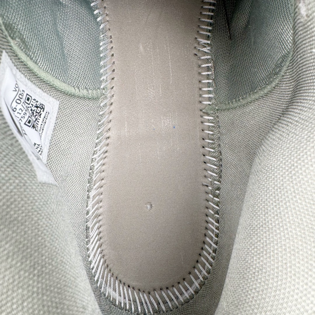 图片[10]-＃Z版纯原福利 NK Book 1 Devin Booker 德文·布克一代男子实战篮球鞋 徒步旅行 军绿 HF6236-002 全套原纸板楦头开发 确保原汁原味 完美呈现版型 鞋身流线型 原厂高强度抗扭定型港宝 小蛮腰后跟 高弹超临界发泡材质大底 贝利原厂皮料加持 内置高强度抗扭片(强度高于碳纤)给予鞋身足够抗扭矩力 实战利器 鞋身➕鞋头增配高频补强层 提升鞋头以及脚踝支撑性 尺码：40 40.5 41 42 42.5 43 44 44.5 45 46-选品中心