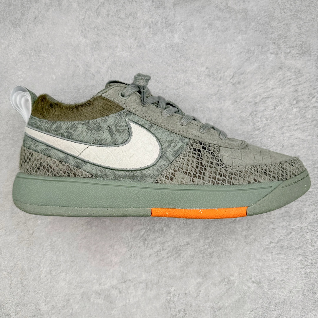 ＃Z版纯原福利 NK Book 1 Devin Booker 德文·布克一代男子实战篮球鞋 徒步旅行 军绿 HF6236-002 全套原纸板楦头开发 确保原汁原味 完美呈现版型 鞋身流线型 原厂高强度抗扭定型港宝 小蛮腰后跟 高弹超临界发泡材质大底 贝利原厂皮料加持 内置高强度抗扭片(强度高于碳纤)给予鞋身足够抗扭矩力 实战利器 鞋身➕鞋头增配高频补强层 提升鞋头以及脚踝支撑性 尺码：40 40.5 41 42 42.5 43 44 44.5 45 46-选品中心